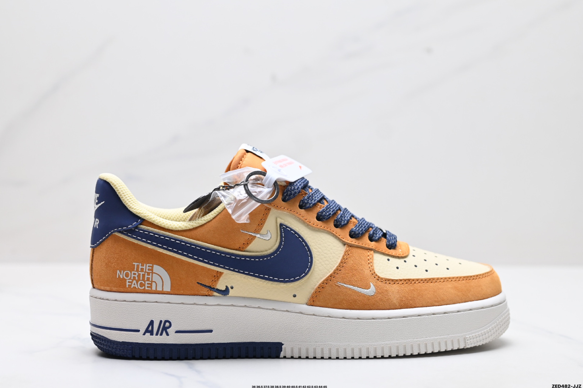 NIKE AIR FORCE 1’07 LV8  DM6868-053