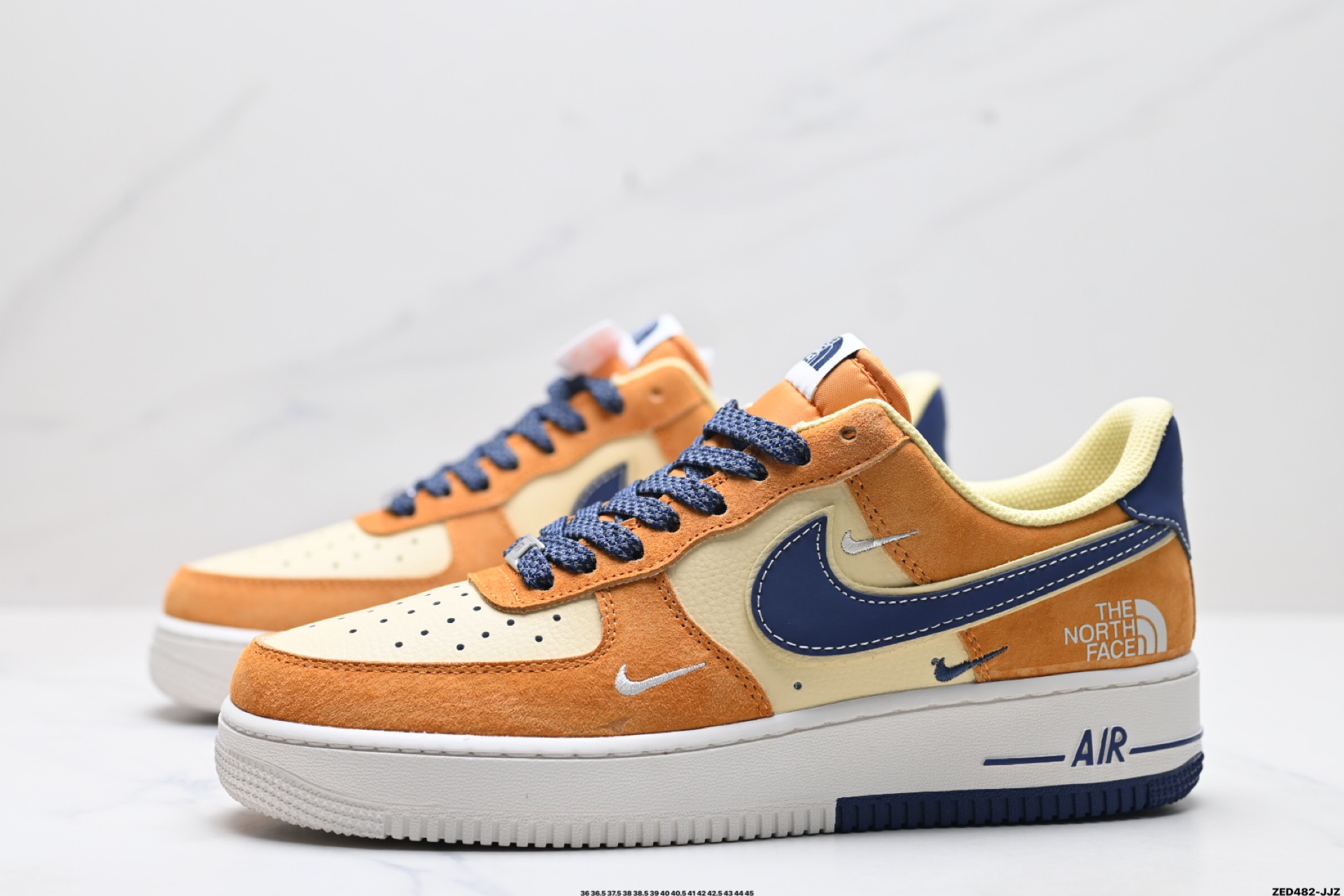 NIKE AIR FORCE 1'07 LV8  DM6868-053