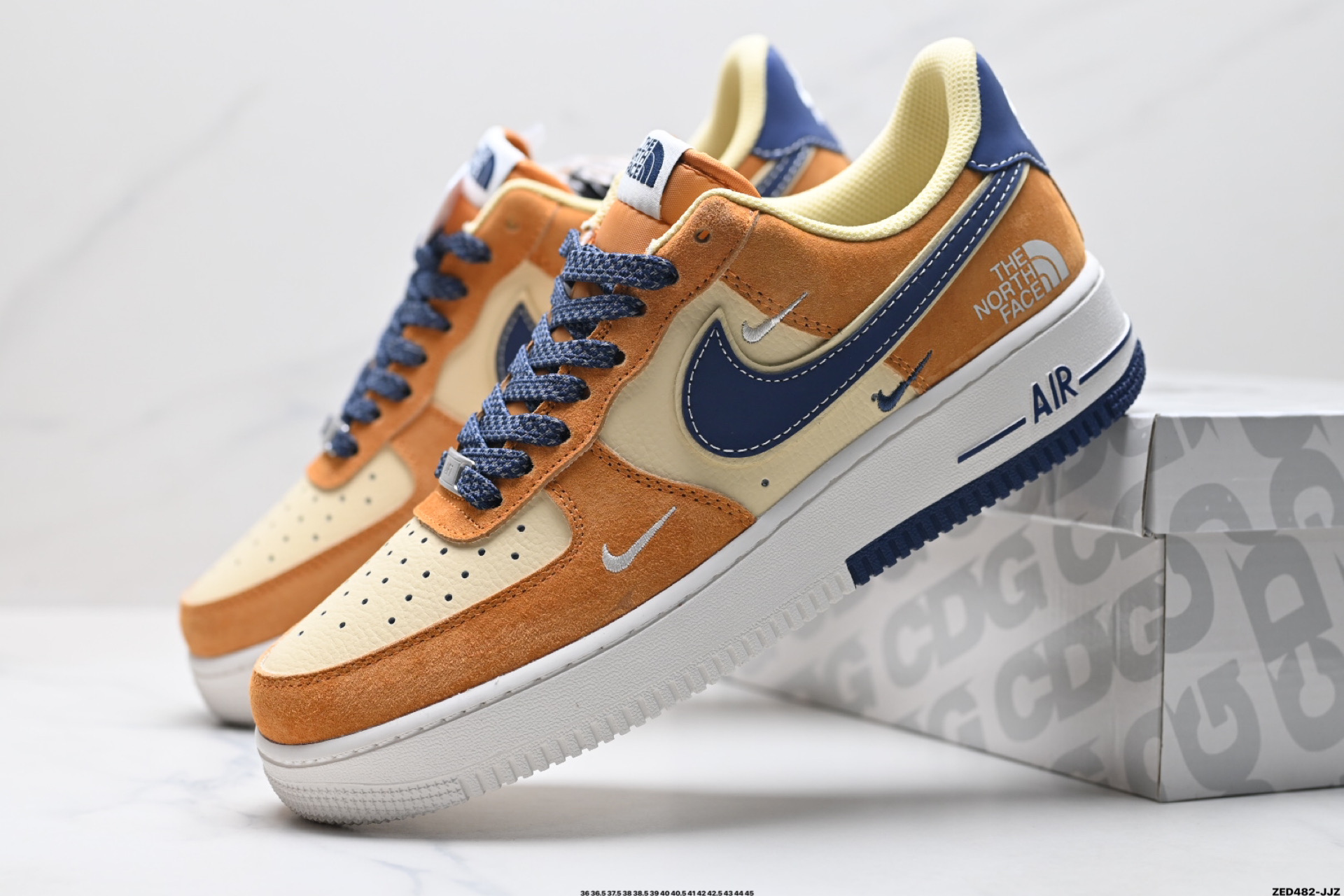 NIKE AIR FORCE 1'07 LV8  DM6868-053