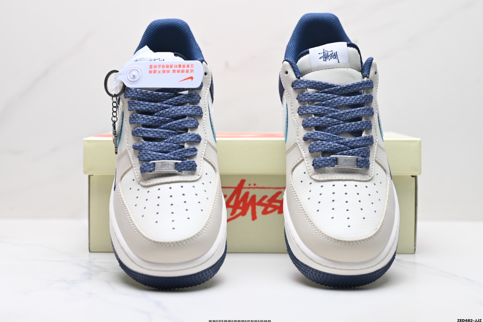 NIKE AIR FORCE 1'07 LV8  DM6868-055