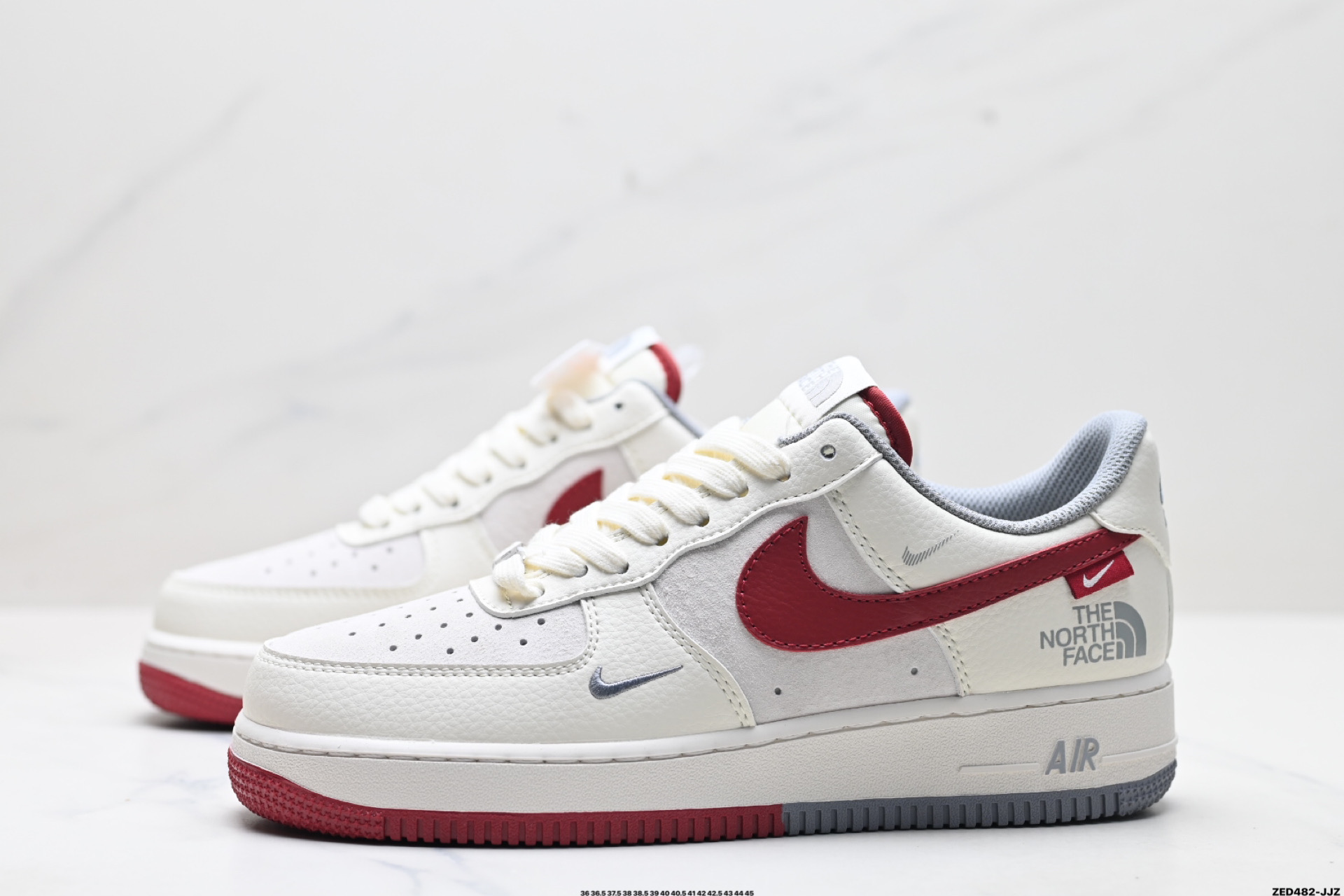 NIKE AIR FORCE 1'07 LV8 DM6868-047