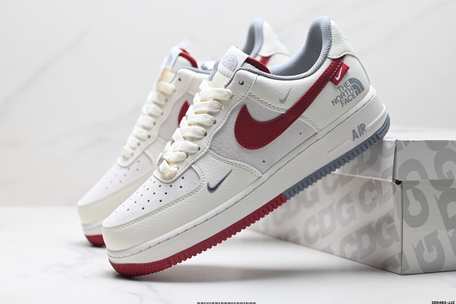 NIKE AIR FORCE 1'07 LV8 DM6868-047