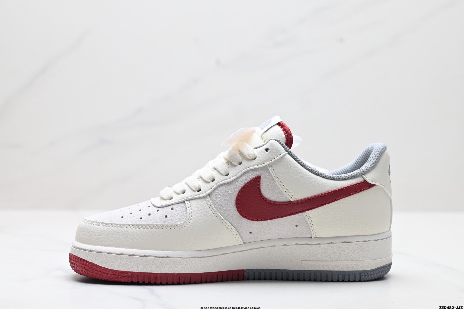 NIKE AIR FORCE 1'07 LV8 DM6868-047