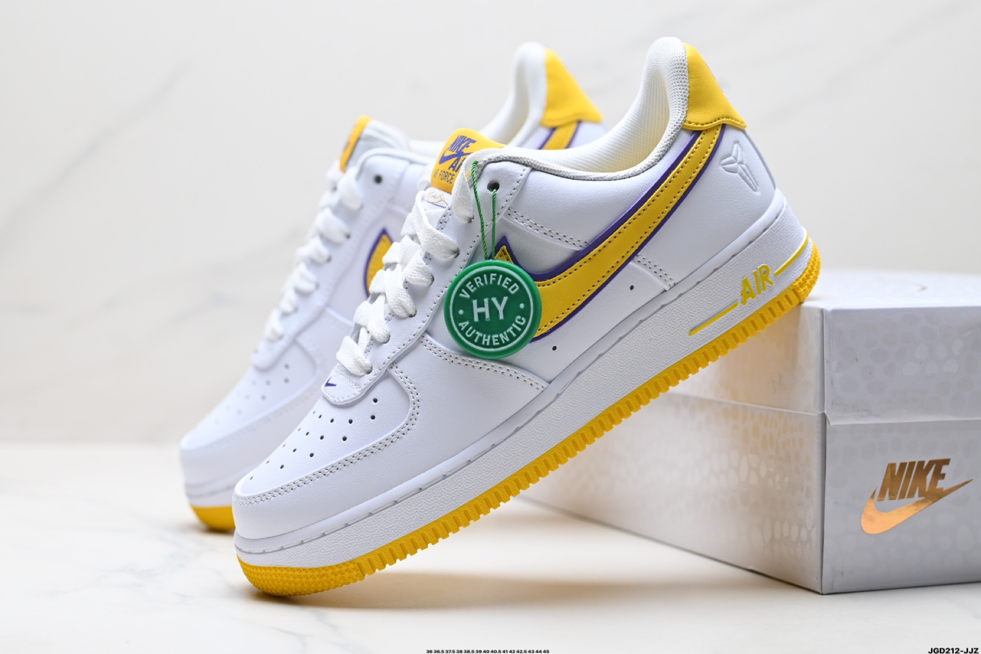 NIKE AIR FORCE 1‘07 LV8  FZ1151-100