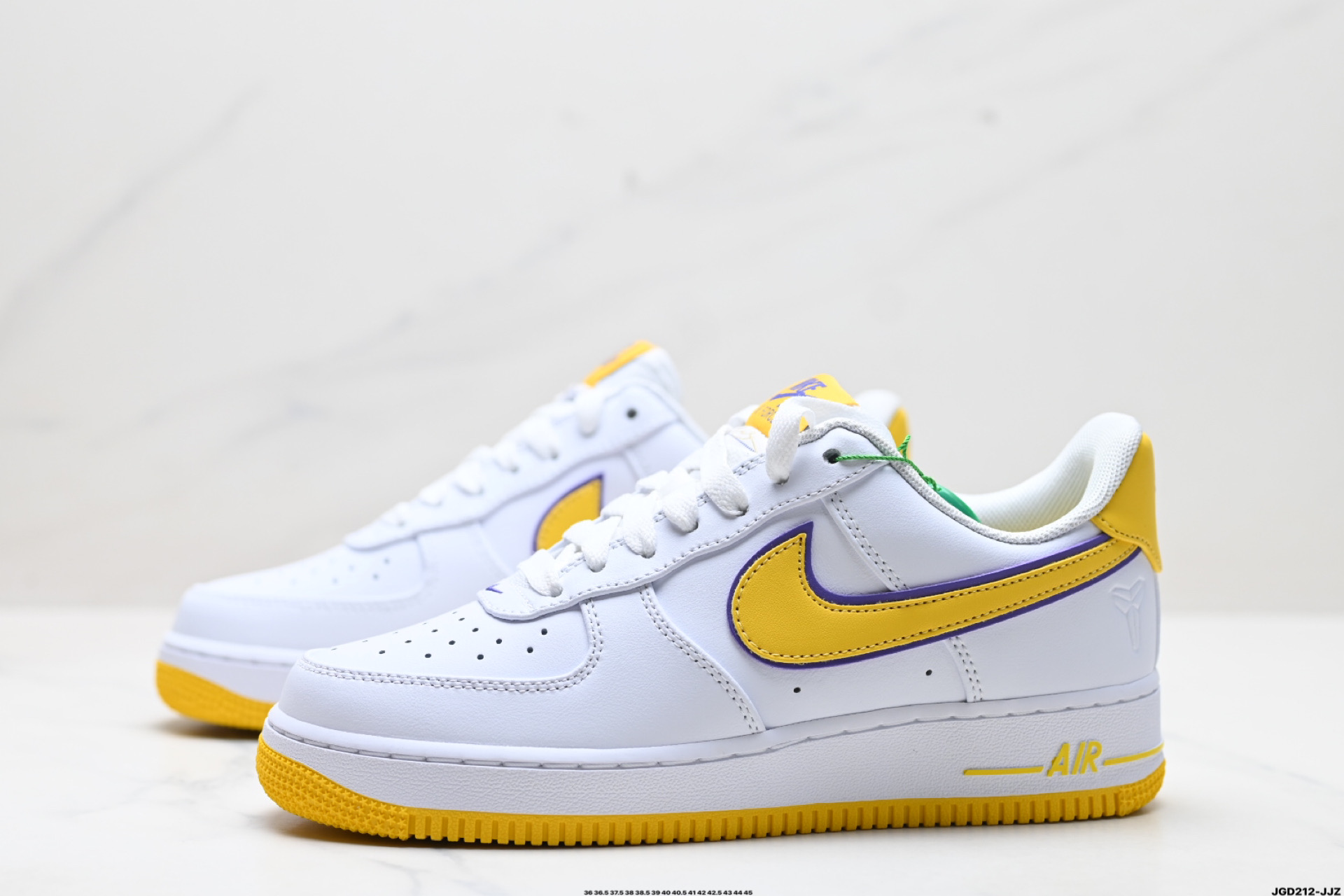 NIKE AIR FORCE 1‘07 LV8  FZ1151-100