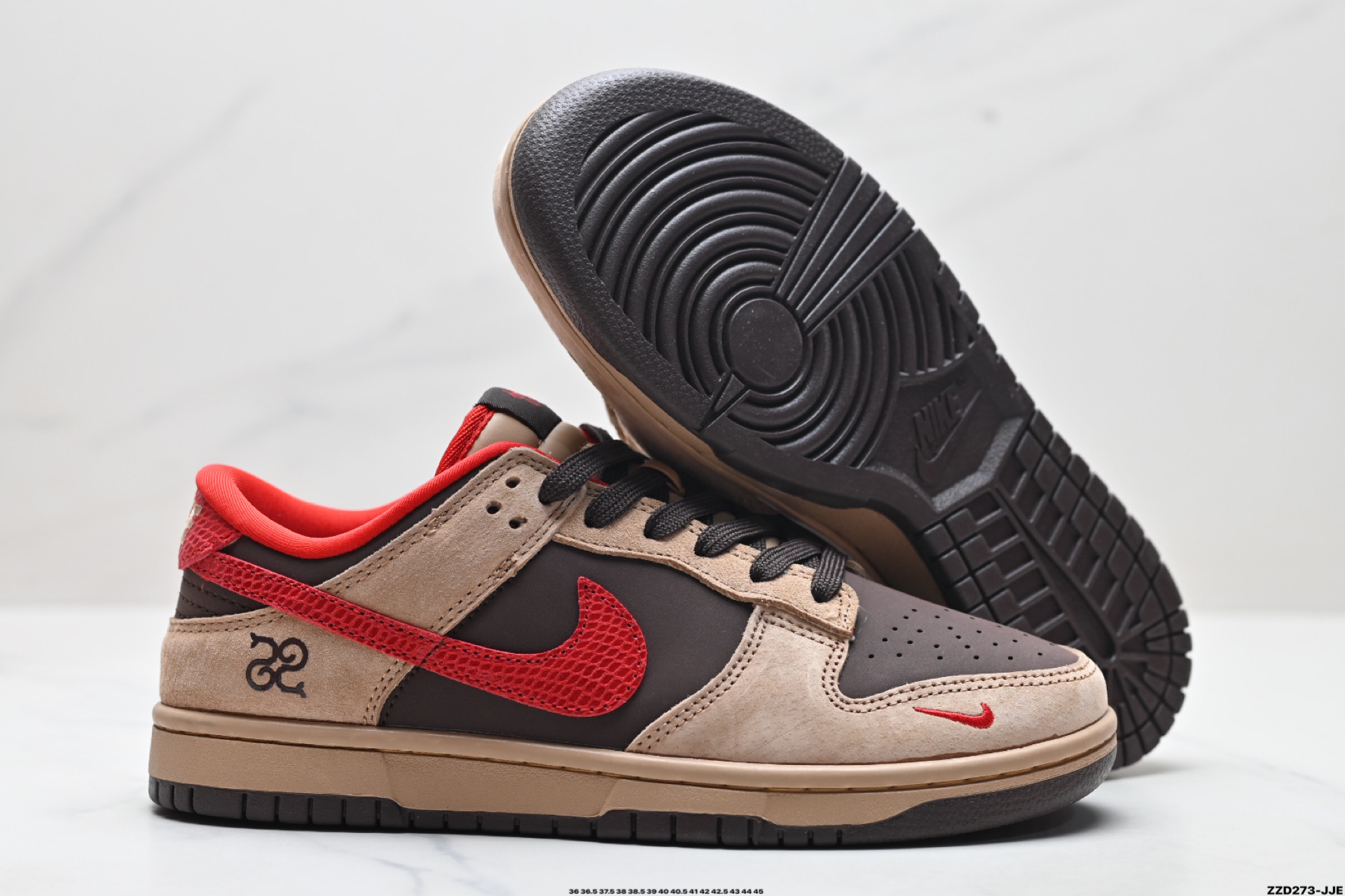 NK Dunk Low Retro “DIY高端定制” 低帮休闲运动板鞋  AG3702-858