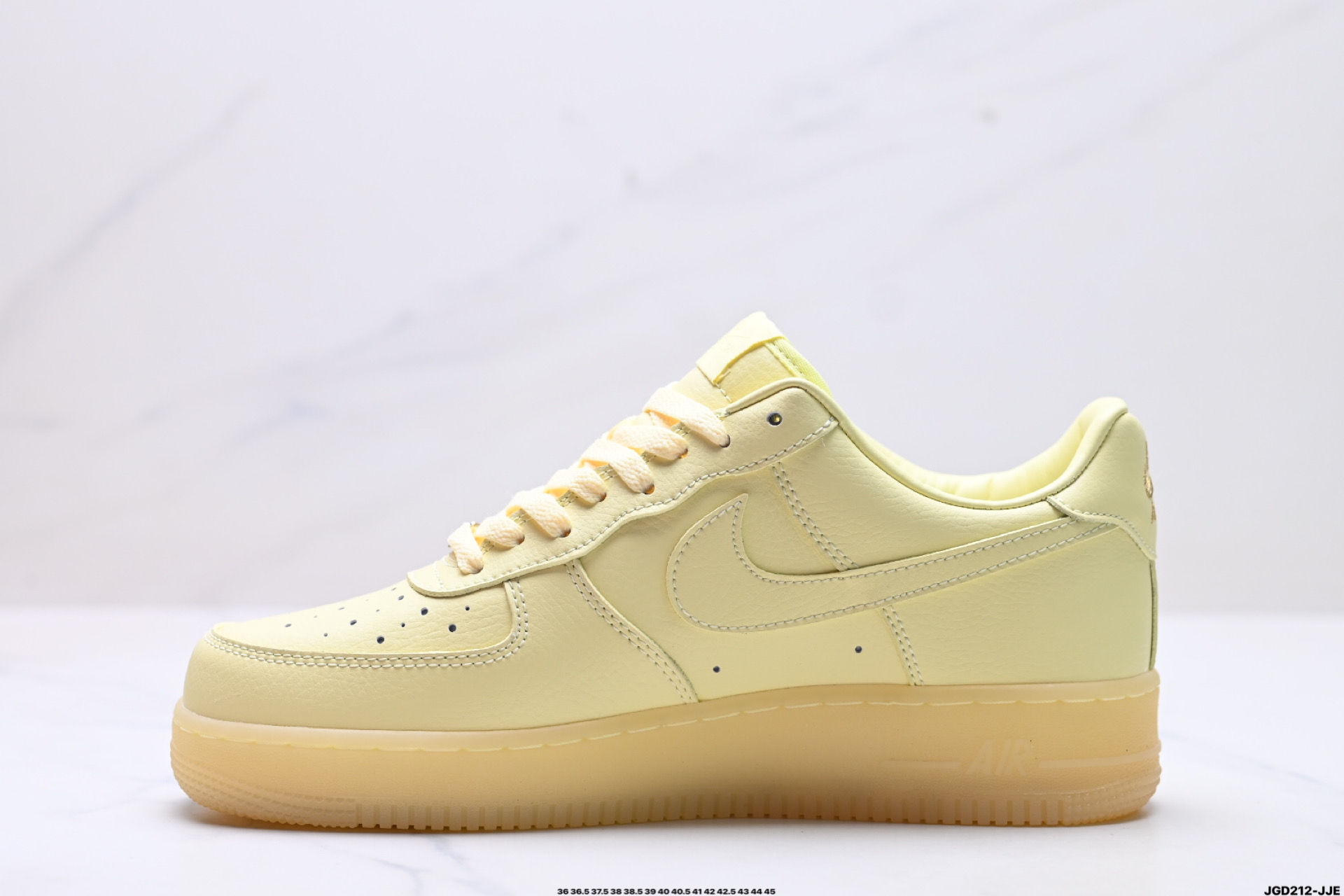 NIKE AIR FORCE 1‘07 CZ8065-800