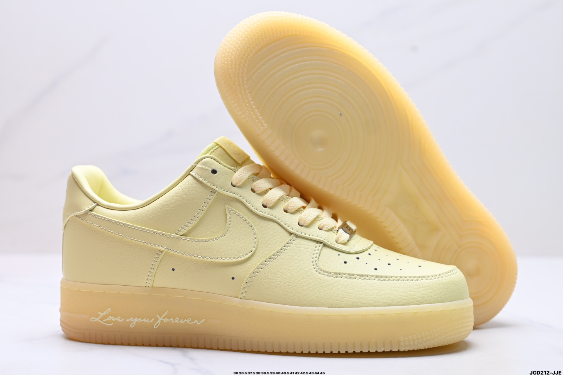 NIKE AIR FORCE 1‘07 CZ8065-800