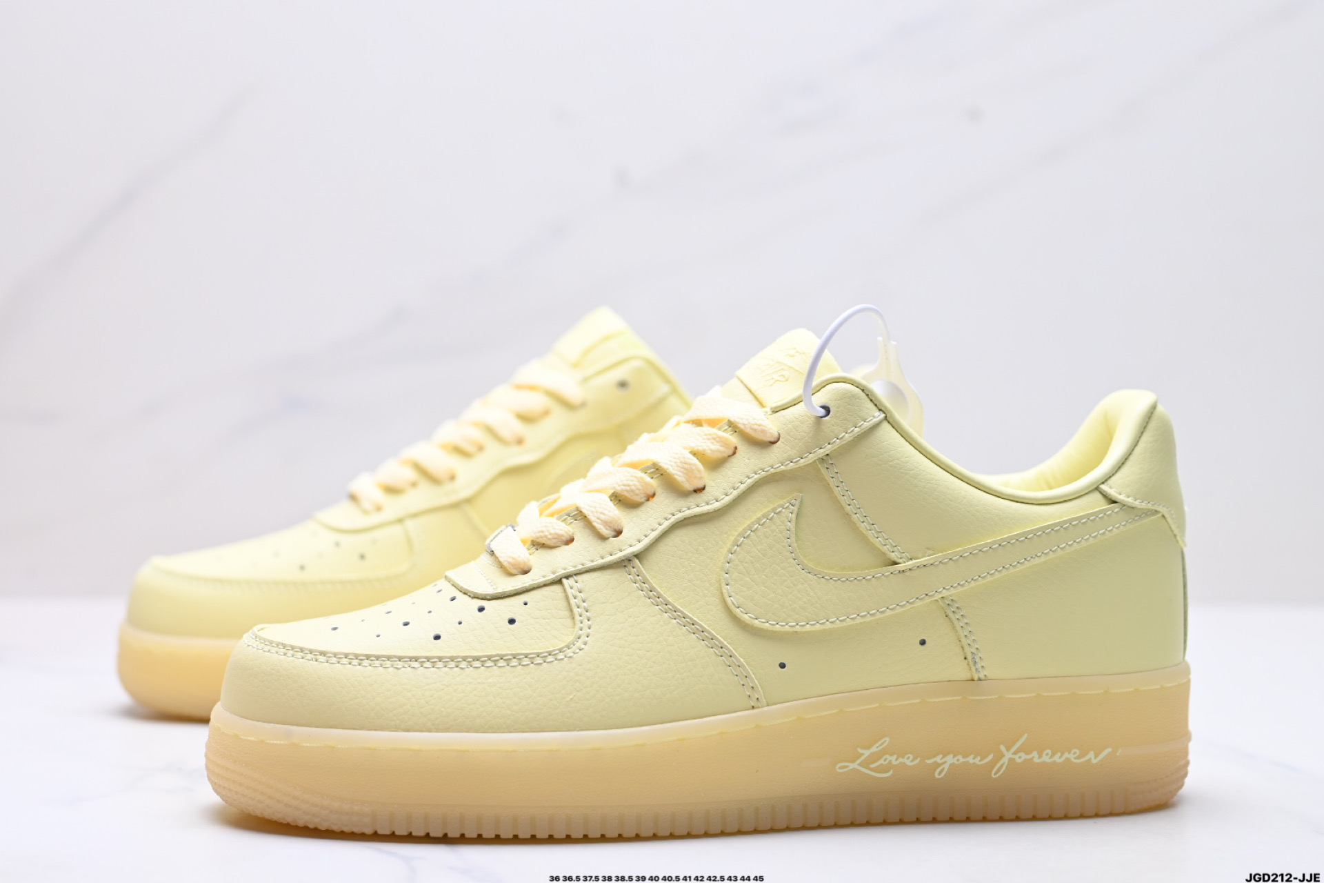 NIKE AIR FORCE 1‘07 CZ8065-800