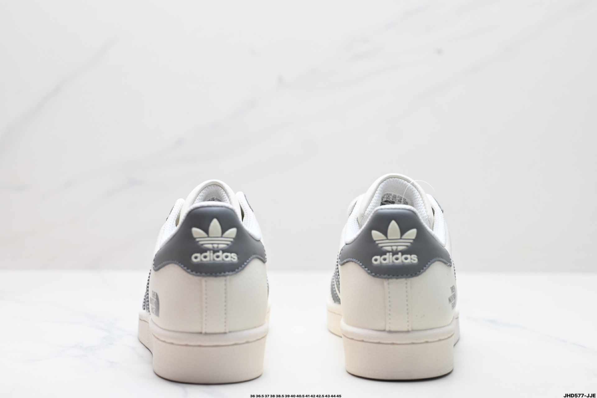 阿迪达斯Adidas三叶草 Originals Superstar贝壳头系列低帮经典百搭休闲运动板鞋   BZ2517