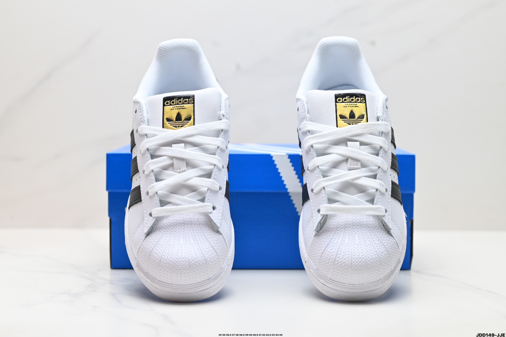 💰140
真标✅阿迪达斯Adidas三叶草 Originals Superstar”Sail/Green/Lace“贝壳头系列低帮经典百搭休闲运动板鞋
货号:AQ6278
尺码:35 36 36.5 37 38 38.5 39 40 40.5 41 42 42.5 43 44 45
ID:JDD149-JJE