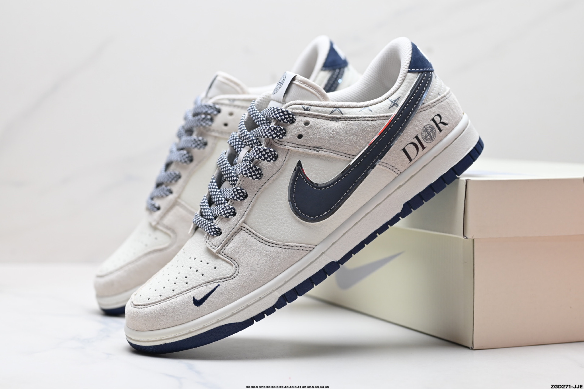 NK Dunk Low Retro “DIY高端定制” 低帮休闲运动板鞋  DJ2024-085