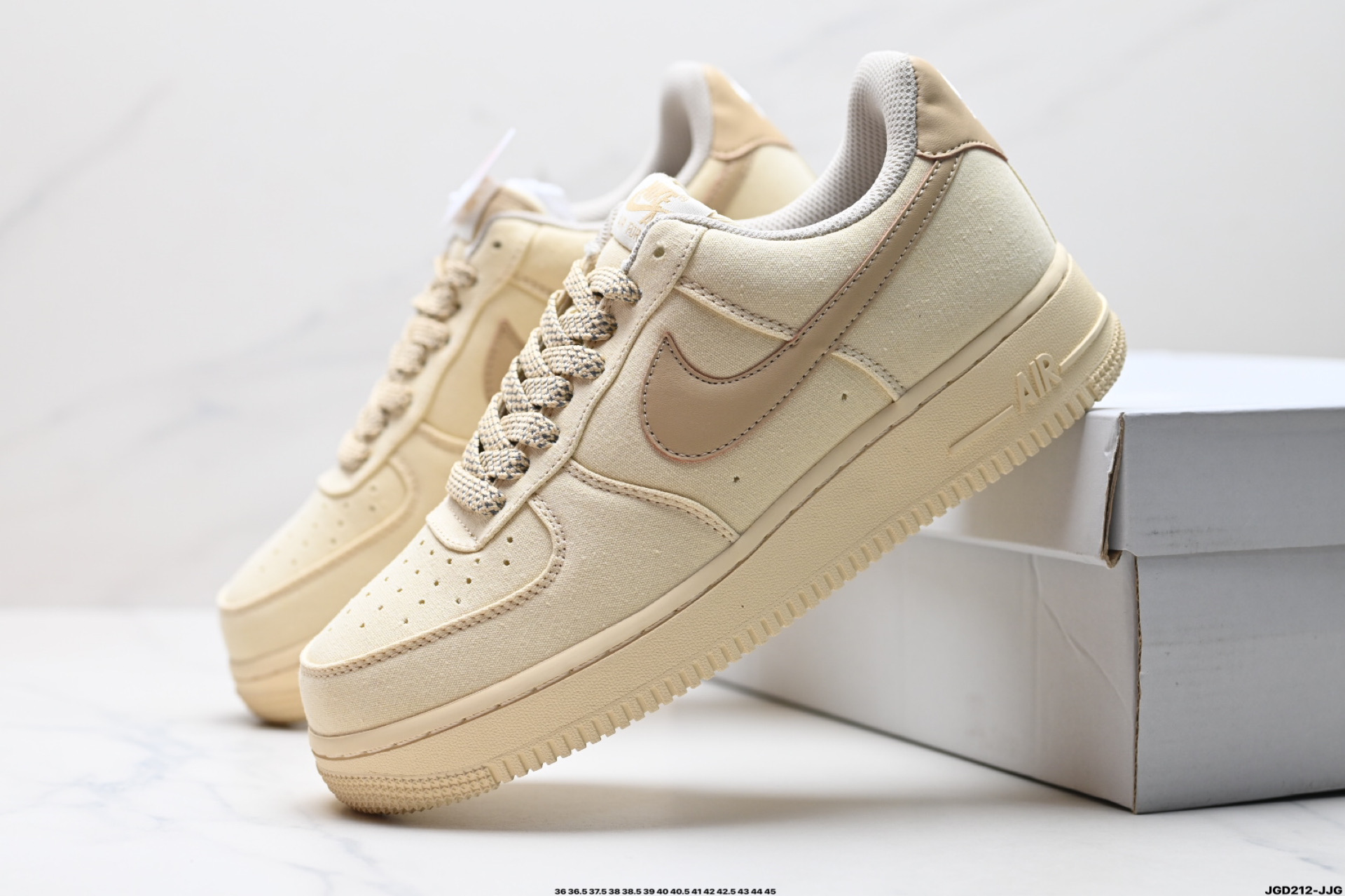 NIKE AIR FORCE 1‘07   BQ8988-108