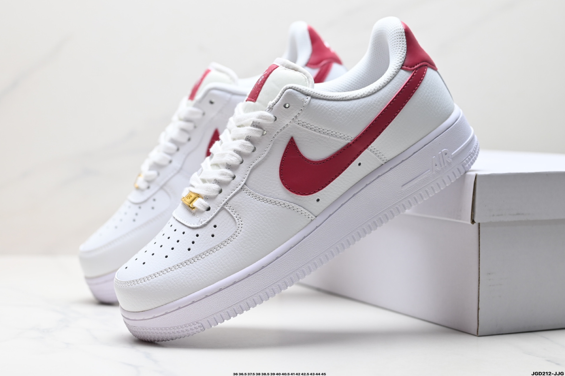 NIKE AIR FORCE 1‘07   BQ8988-108