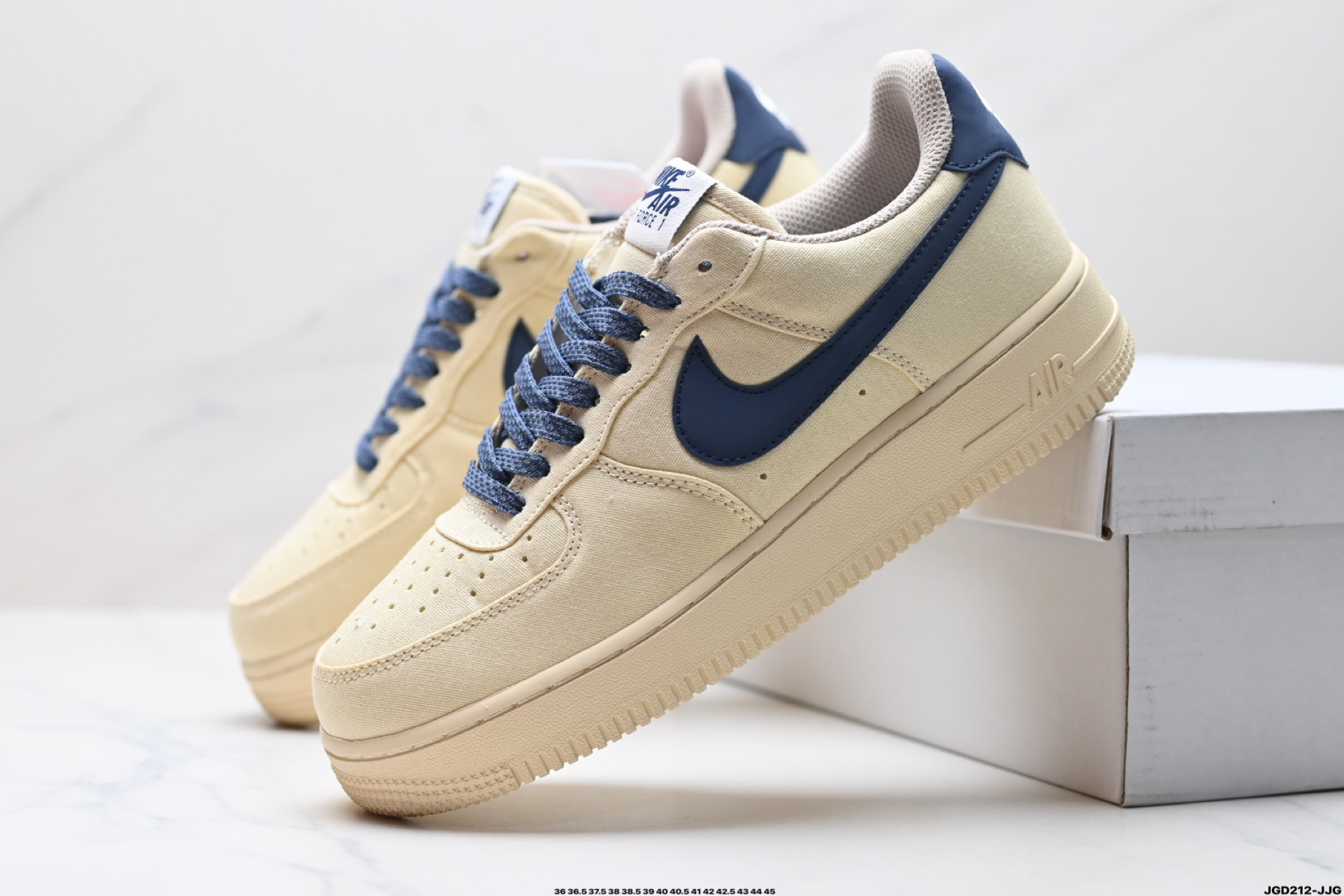 NIKE AIR FORCE 1‘07   BQ8988-108