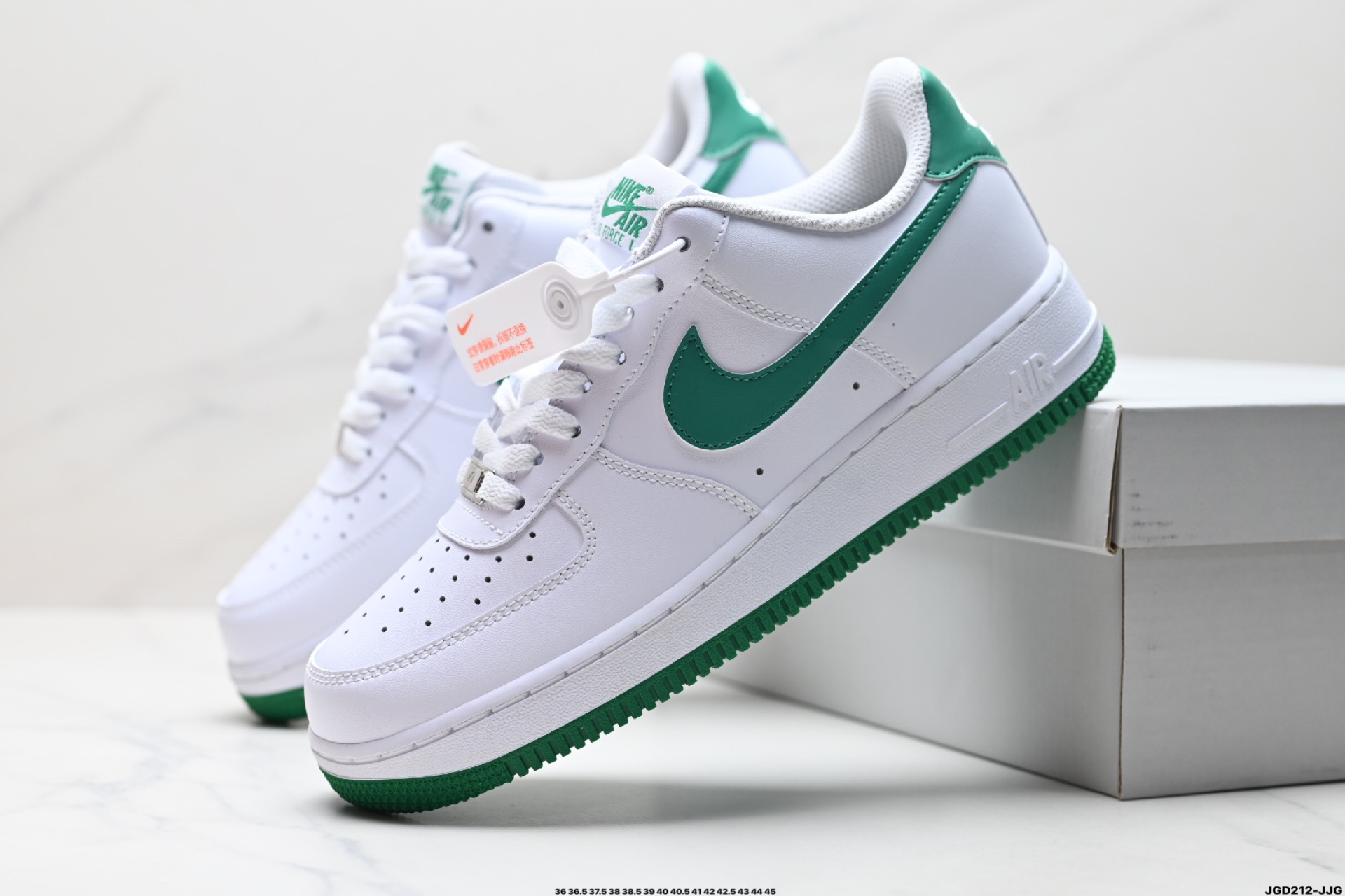 NIKE AIR FORCE 1‘07   BQ8988-108