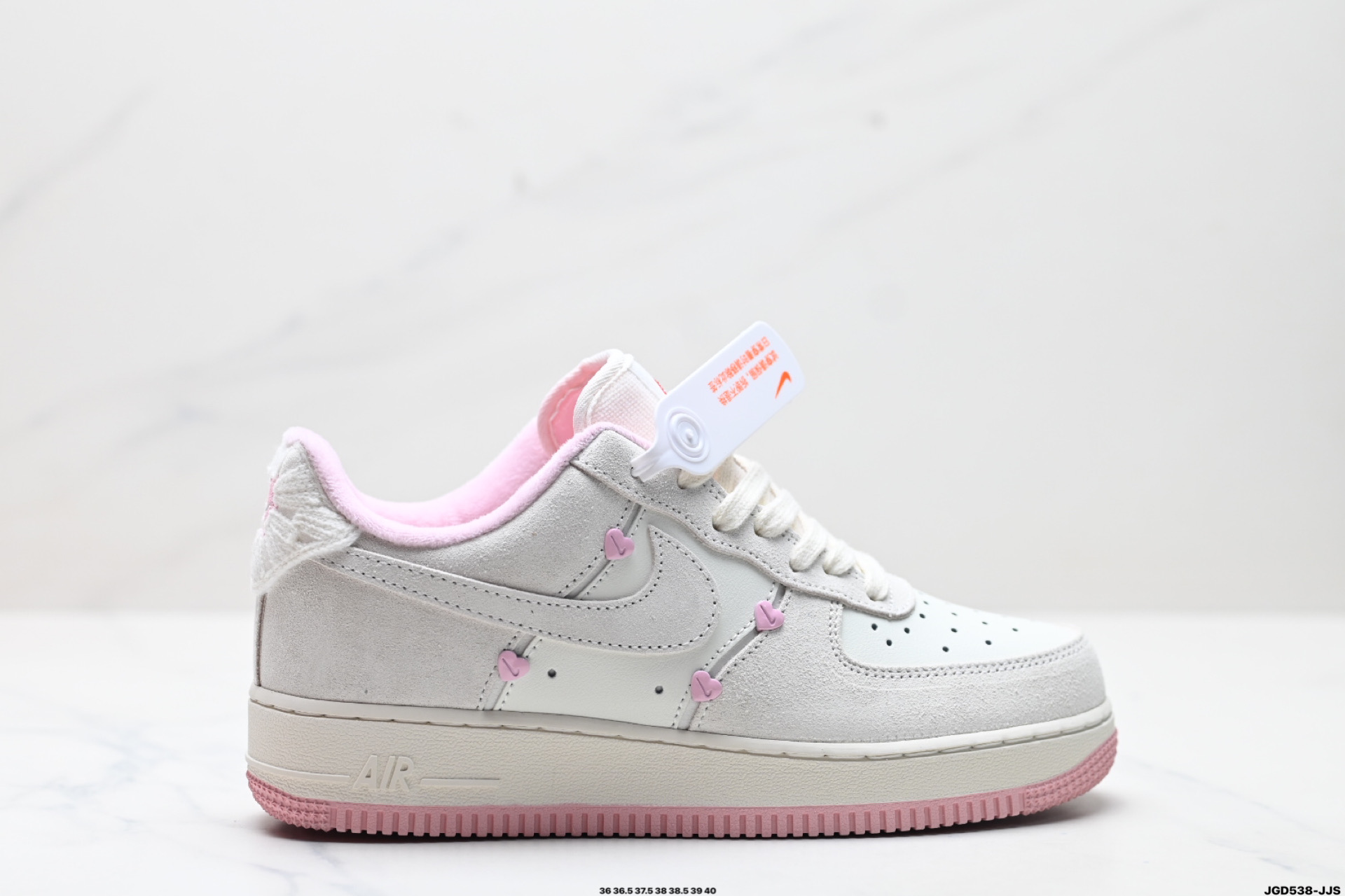 NIKE AIR FORCE 1‘07  HV5992-111