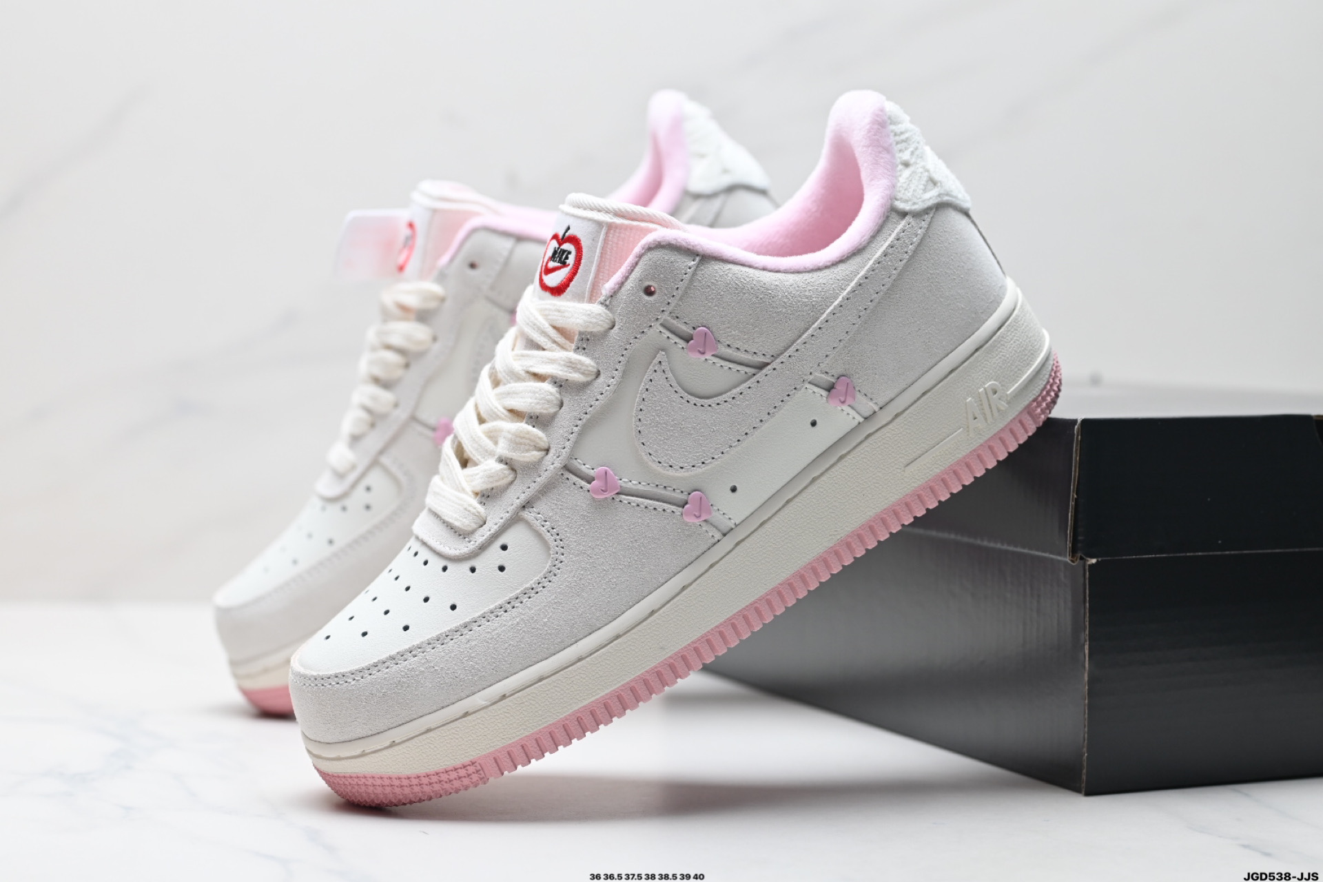 NIKE AIR FORCE 1‘07  HV5992-111