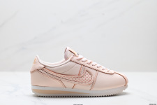 💰200 company-level ✅Nike Classic Cortez Nike Classic Lightweight and Comfort Gump Shoes Casual Running Shoes Sports Shoes Pure and persistent spirit make Cortez planted in the hearts of a generation whether you like it or not. Retro shoe model number: FN7665-838 size: 36 36.5 37.5 38 38.5 39 40ID:JZD243-ZJD 1 💰200 company-level ✅Nike Classic Cortez Nike Classic Lightweight and Comfort Gump Shoes Casual Running Shoes Sports Shoes Pure and persistent spirit make Cortez planted in the hearts of a generation whether you like it or not. Retro shoe model number: FN7665-838 size: 36 36.5 37.5 38 38.5 39 40ID:JZD243-ZJD