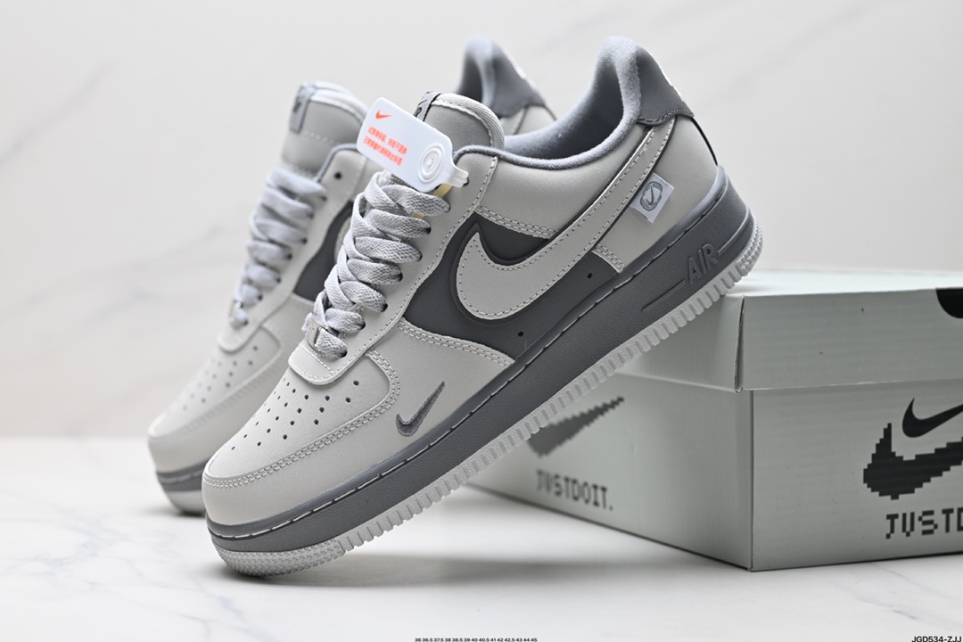NIKE AIR FORCE 1‘07 LX  DB3301-033