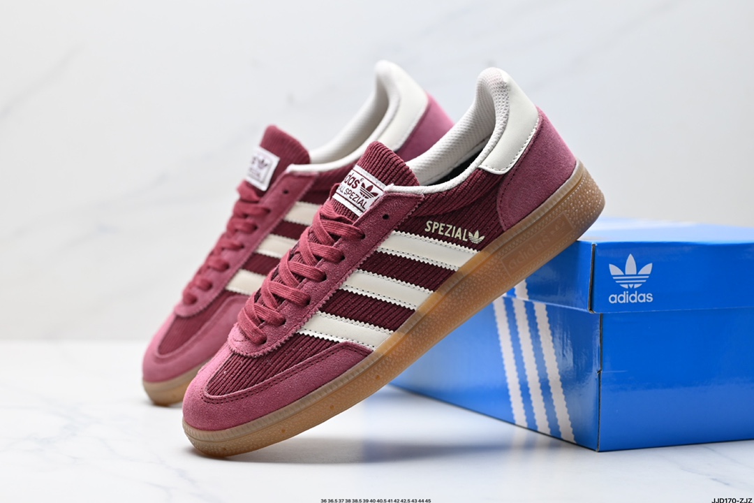 Adidas Handball Spezial 阿迪达斯经典款 复古休闲板鞋  IF6490