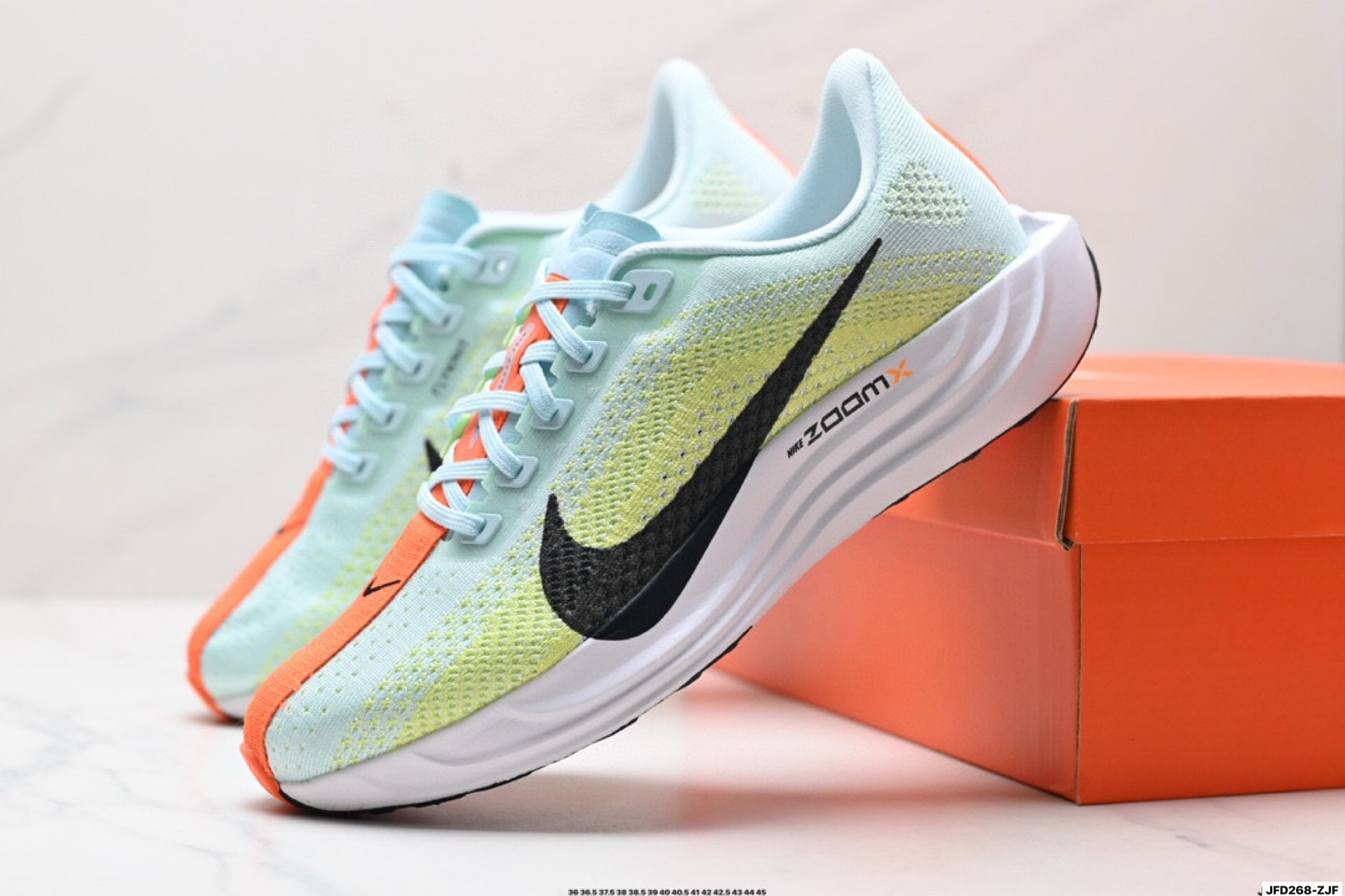 升级原楦原纸版数据开发 采用弹性 Flyknit 飞织鞋面材质  FQ7261-402