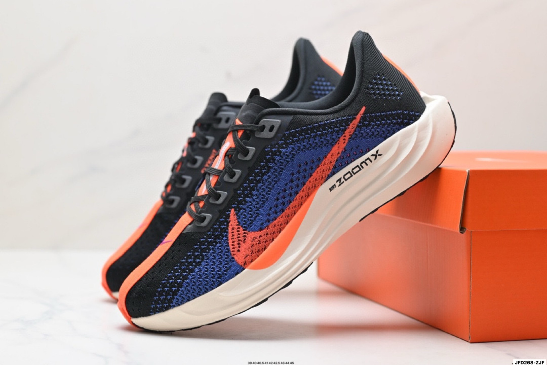 升级原楦原纸版数据开发 采用弹性 Flyknit 飞织鞋面材质  FQ7261-402