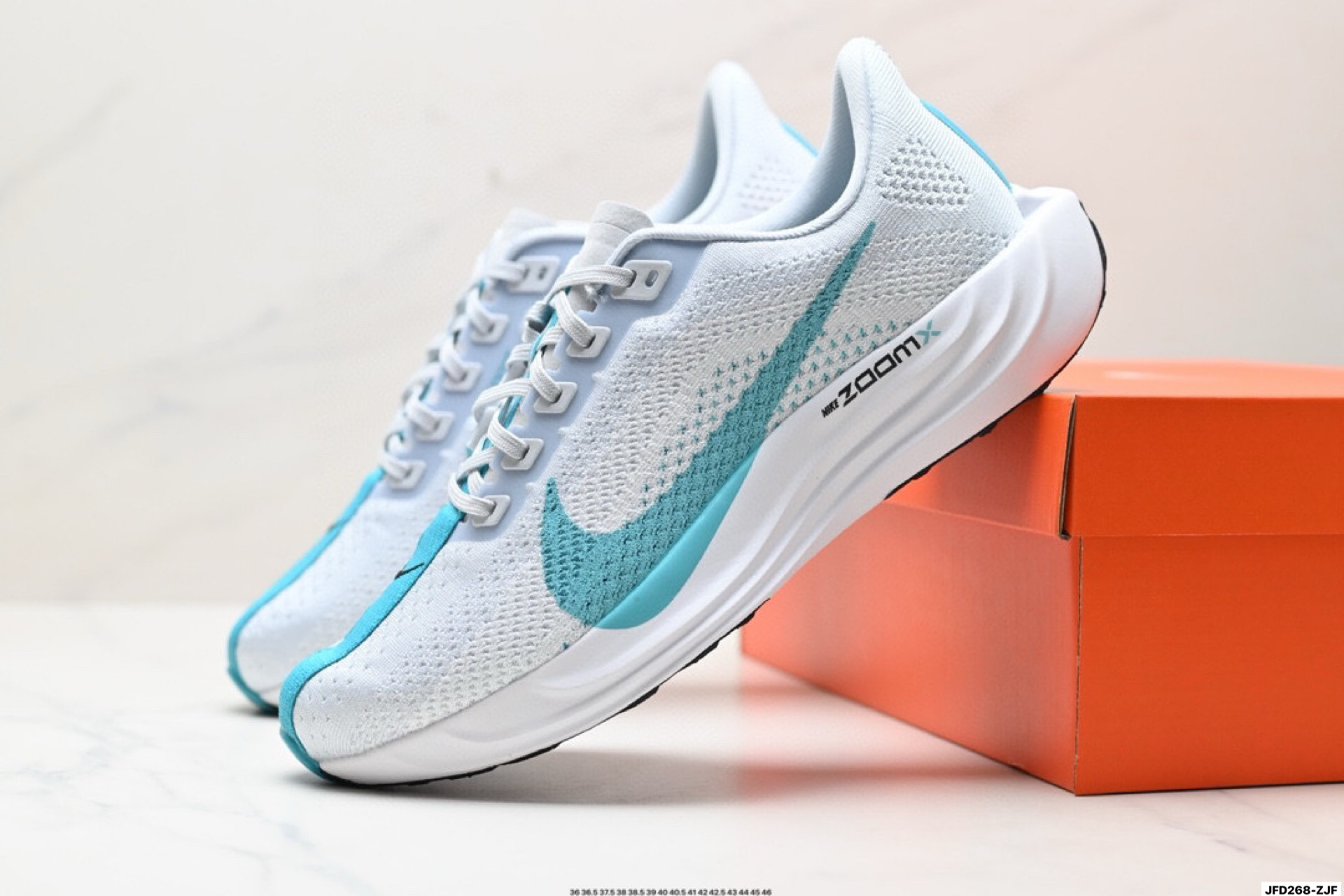 升级原楦原纸版数据开发 采用弹性 Flyknit 飞织鞋面材质  FQ7261-402