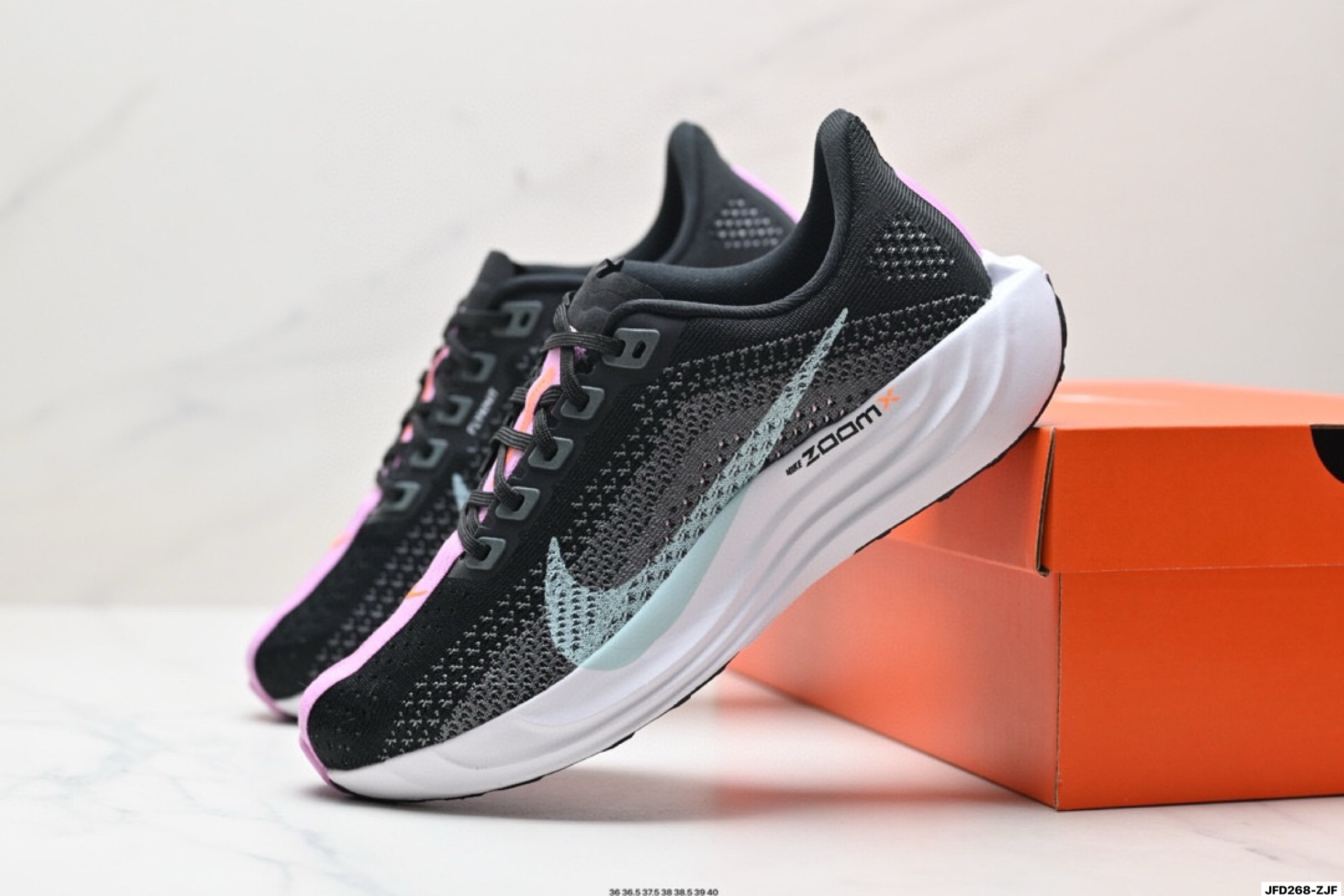 升级原楦原纸版数据开发 采用弹性 Flyknit 飞织鞋面材质  FQ7261-402