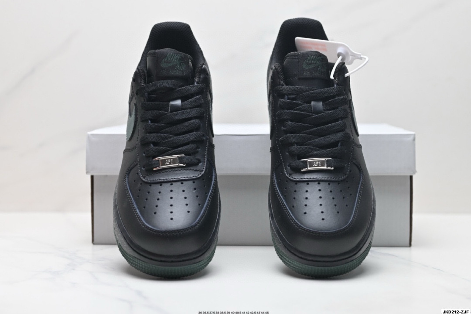 NIKE AIR FORCE 1‘07  FJ4146-001
