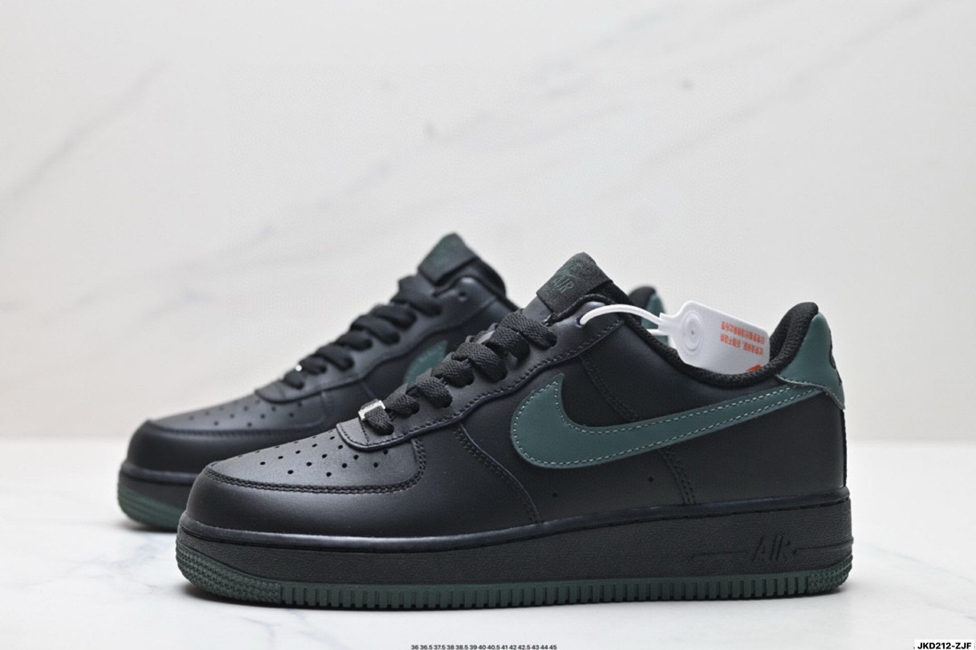 NIKE AIR FORCE 1‘07  FJ4146-001