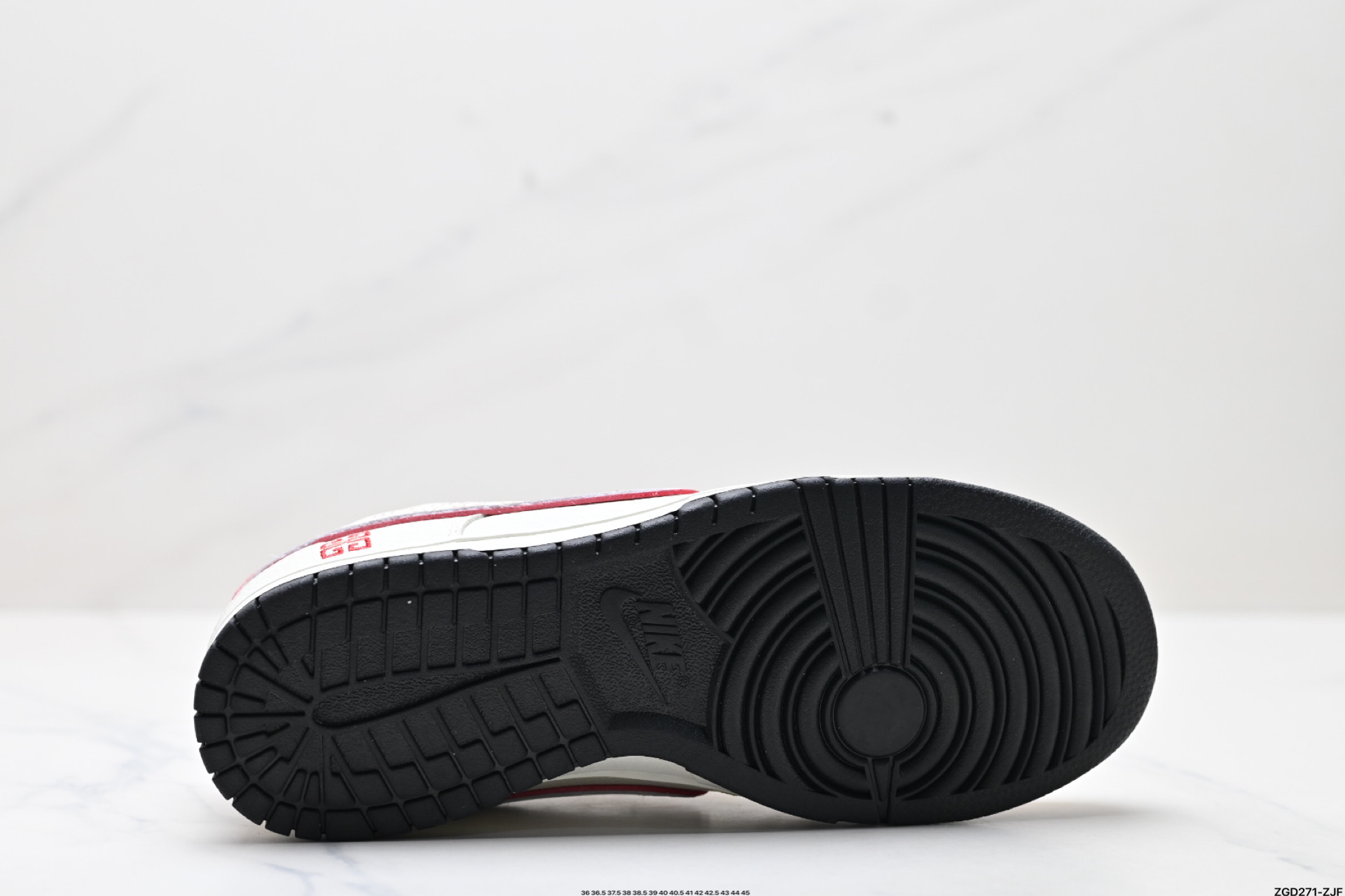 NK Dunk Low Retro “DIY高端定制” 低帮休闲运动板鞋  DJ2024-119