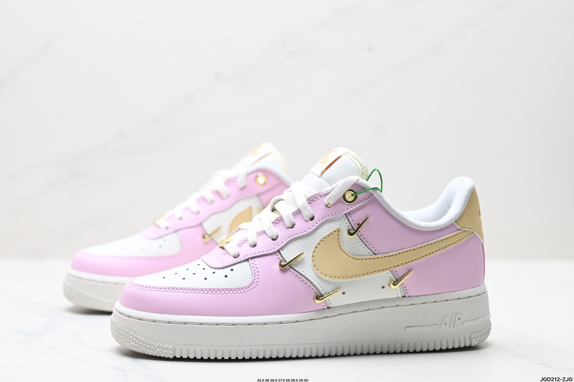 NIKE AIR FORCE 1'07 LV8  IB2574-600