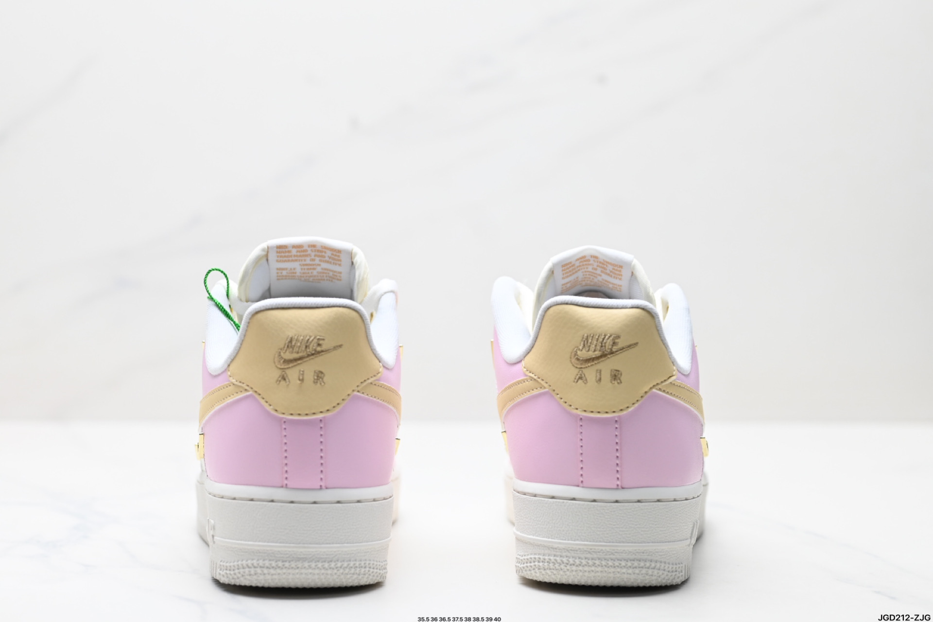 NIKE AIR FORCE 1'07 LV8  IB2574-600