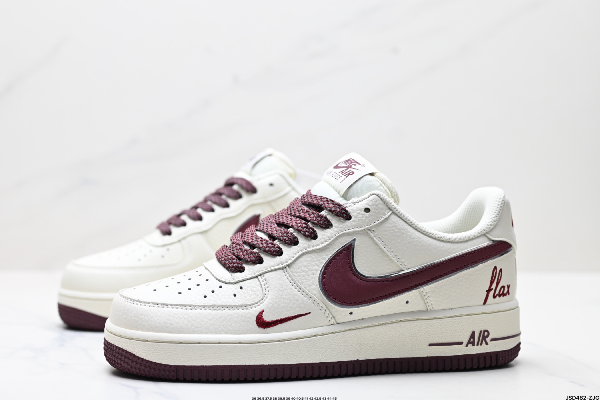 NIKE AIR FORCE 1‘07  DR2024-105