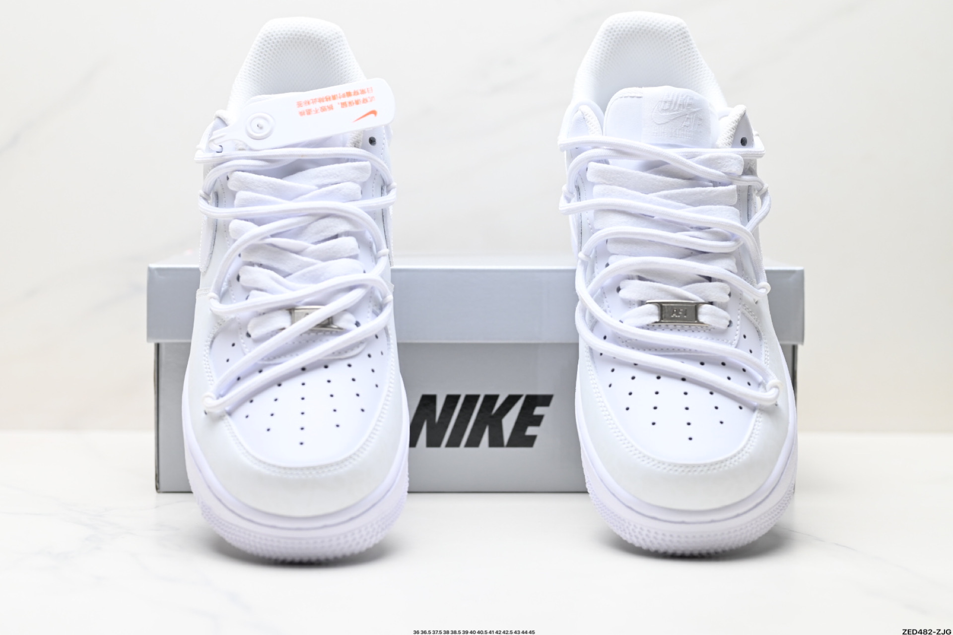 NIKE AIR FORCE 1‘07  ZH0316-055