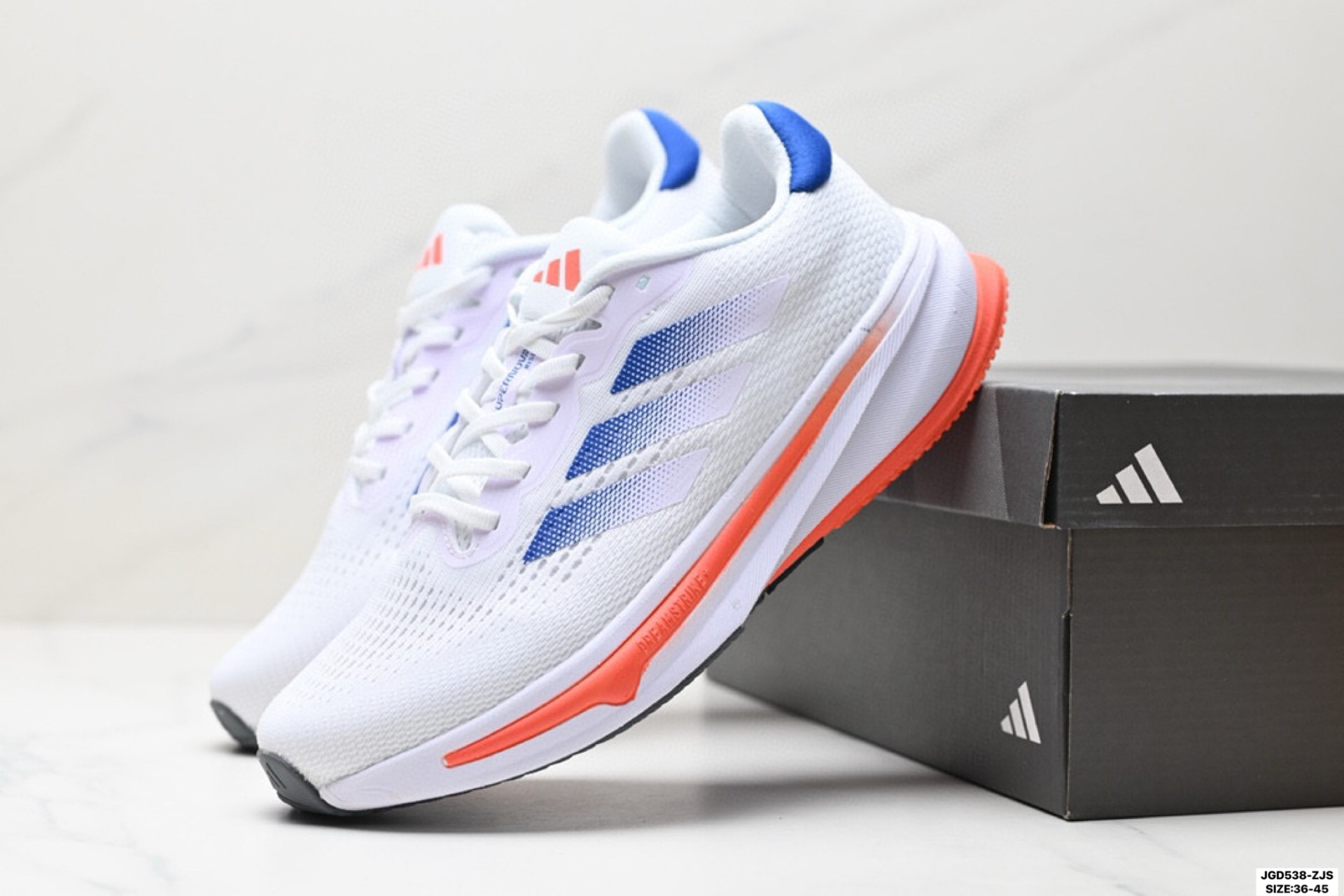 阿迪达斯 ADIDAS ALPHABOUNCE BEYOND m运动鞋缓震透气轻质休闲跑步鞋 高弹马牌鲨鱼鳃纹大底运动鞋 IG5844