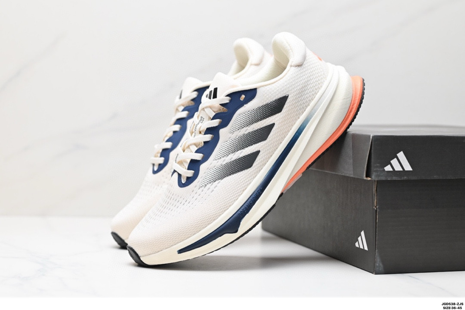 阿迪达斯 ADIDAS ALPHABOUNCE BEYOND m运动鞋缓震透气轻质休闲跑步鞋 高弹马牌鲨鱼鳃纹大底运动鞋 IG5844