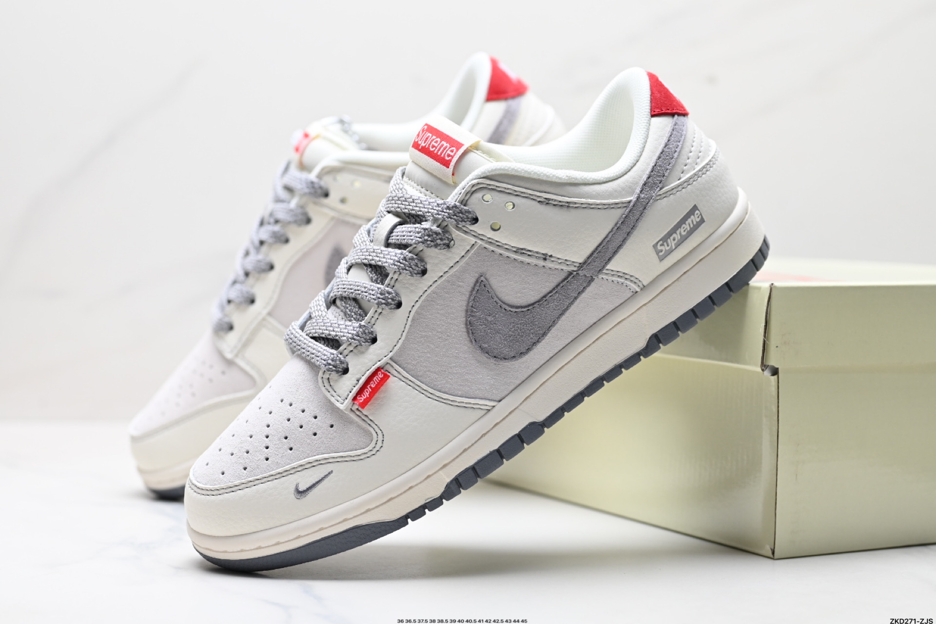 NK Dunk Low Retro “DIY高端定制” 低帮休闲运动板鞋  BB7518-025