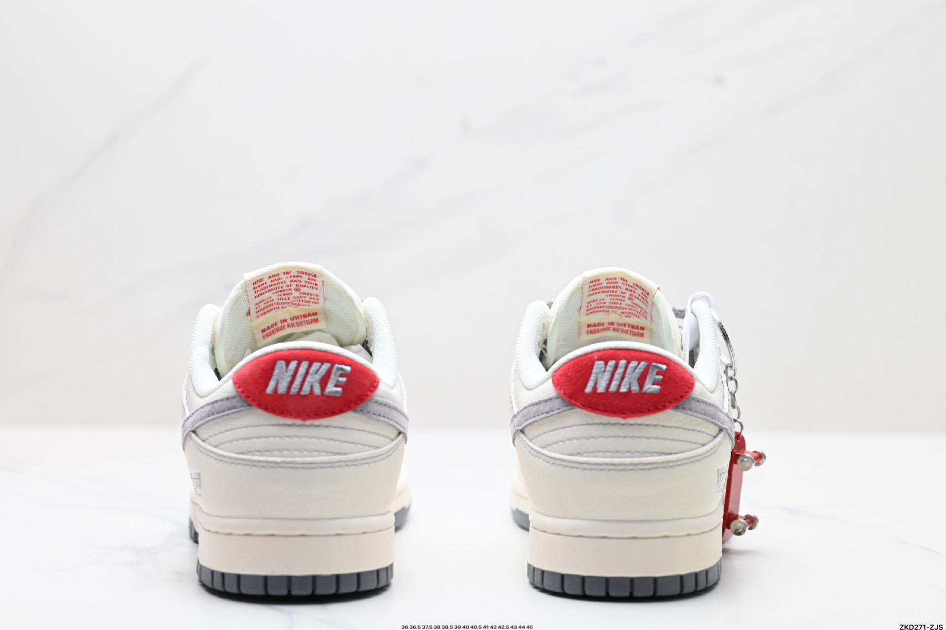 NK Dunk Low Retro “DIY高端定制” 低帮休闲运动板鞋  BB7518-025