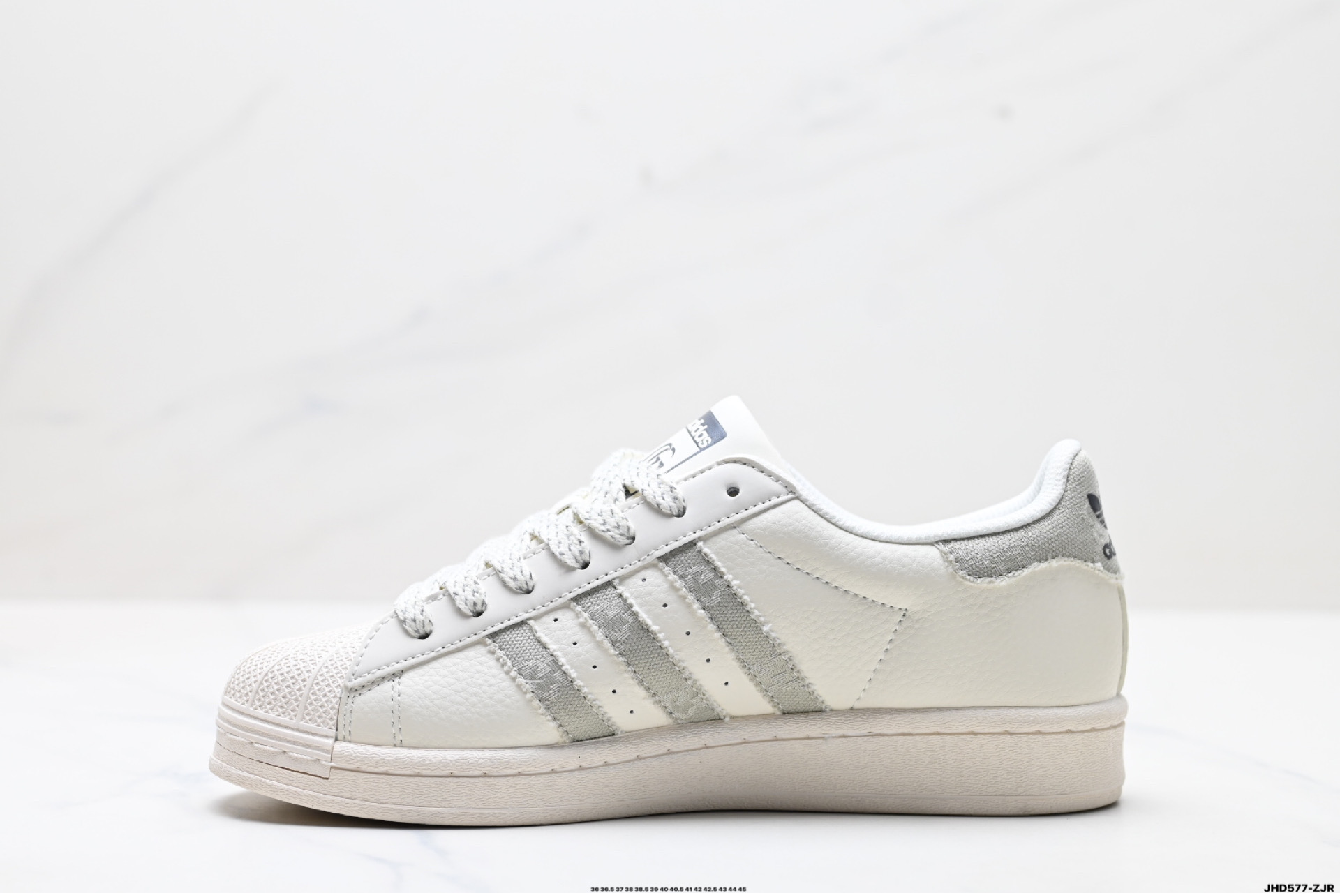 阿迪达斯Adidas三叶草 Originals Superstar贝壳头系列低帮经典百搭休闲运动板鞋  BZ2511