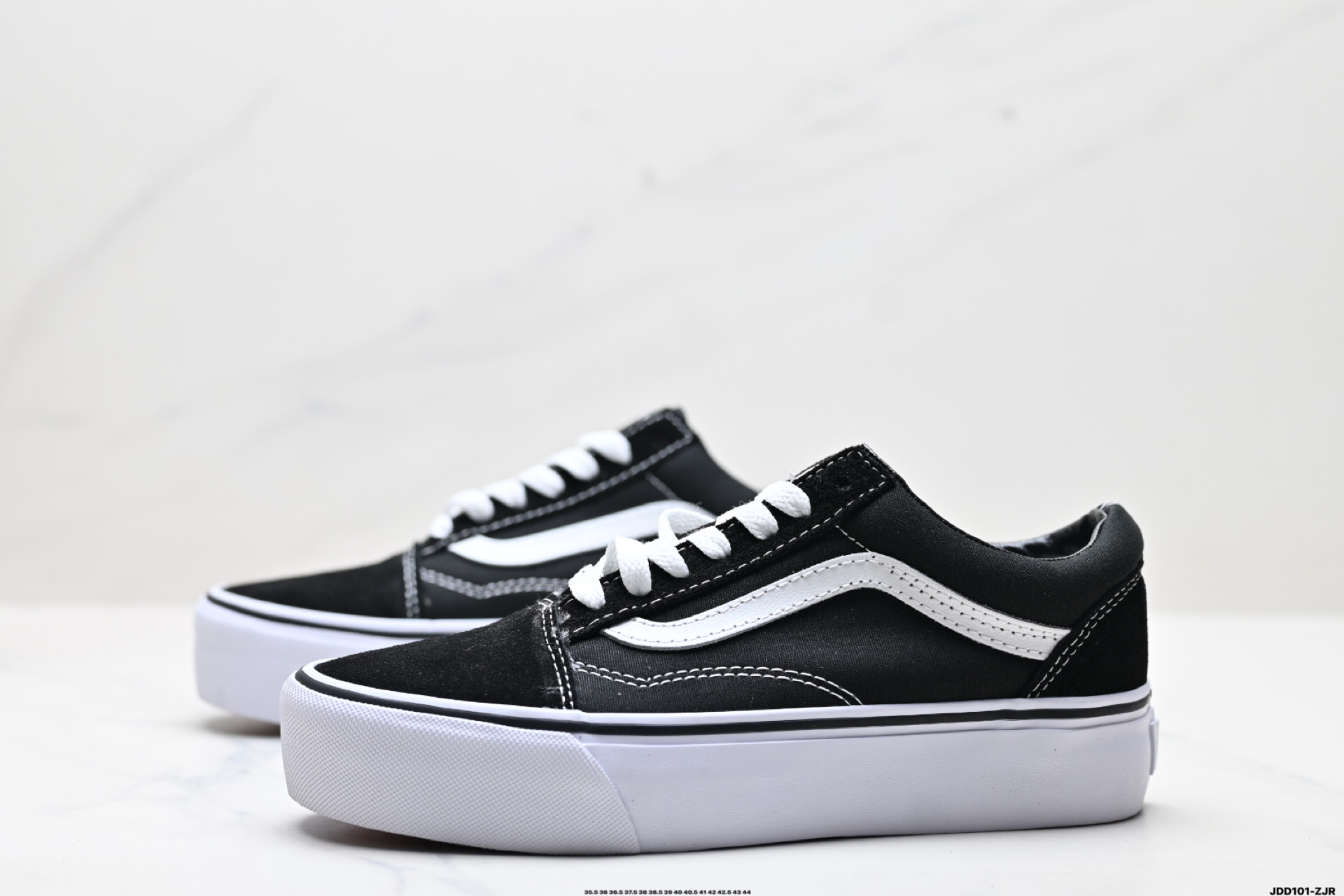 💰140
公司级✅范斯Vans Knu-Skool Dr 厚底 翻毛皮 耐磨 低帮 板鞋
尺码:35.5 36 36.5 37 38 38.5 39 40 40.5 41 42 42.5 43 44
ID:JDD101-ZJR