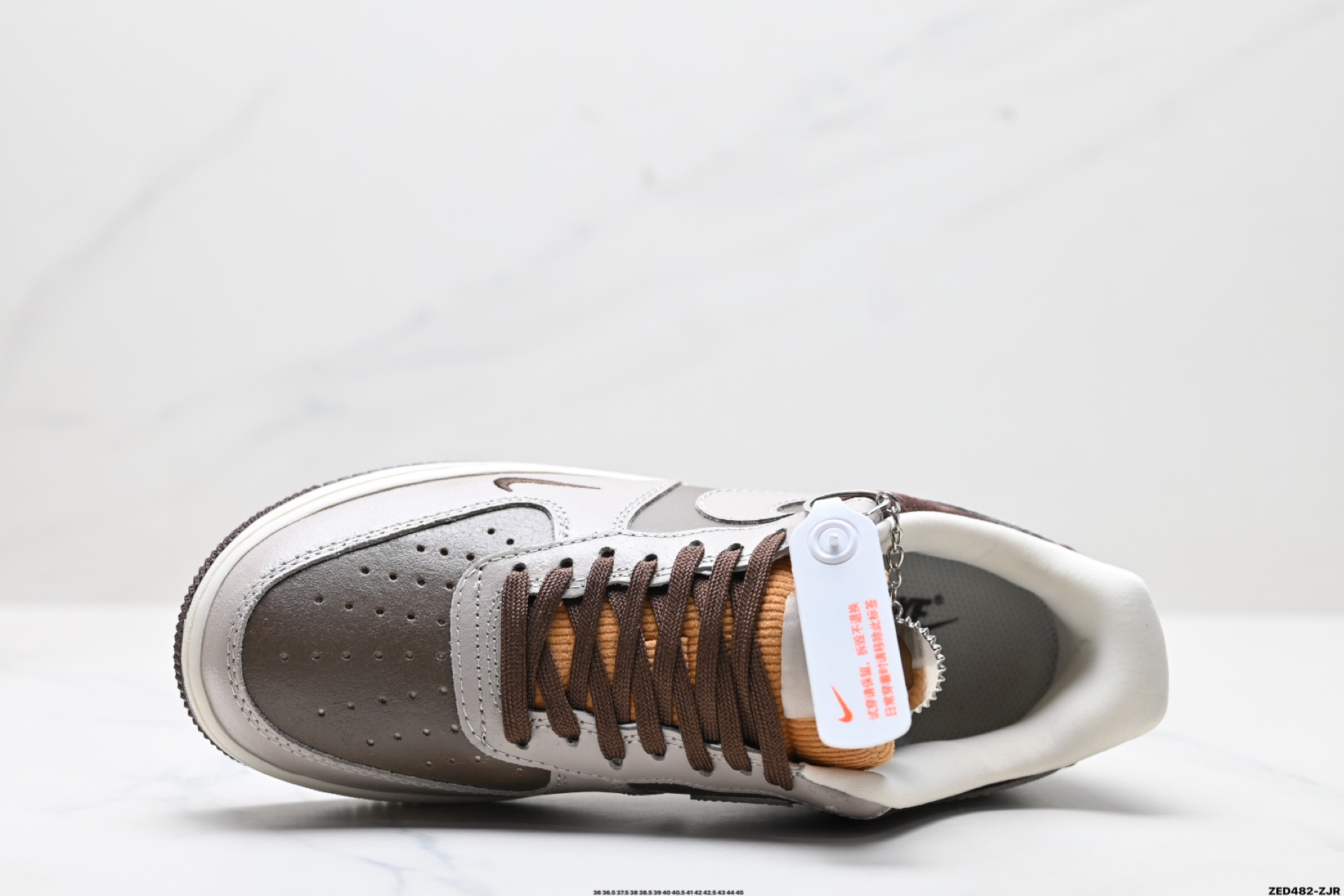 NIKE AIR FORCE 1‘07 LV8  KK1988-039