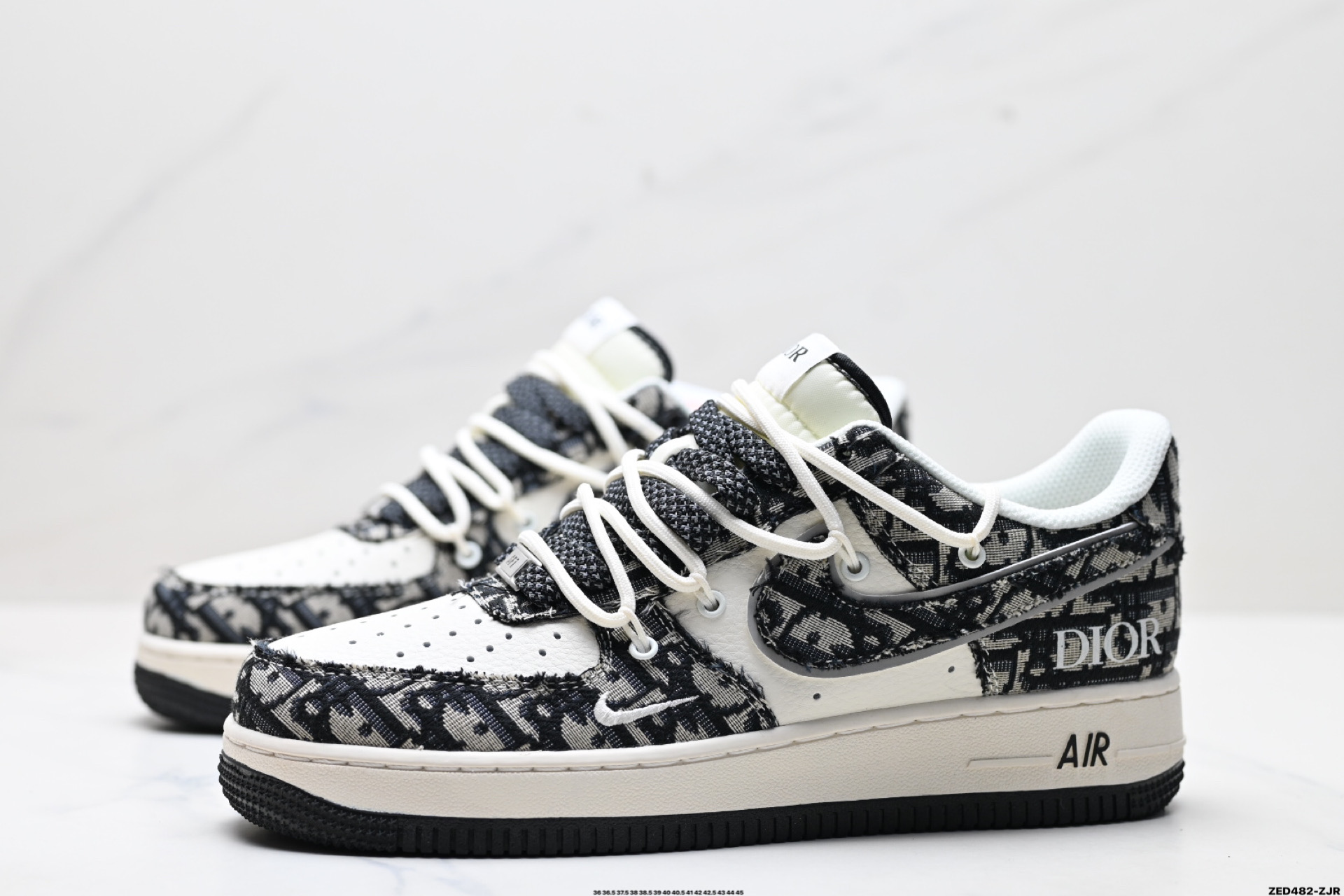 NIKE AIR FORCE 1‘07 LV8  SJ1198-106