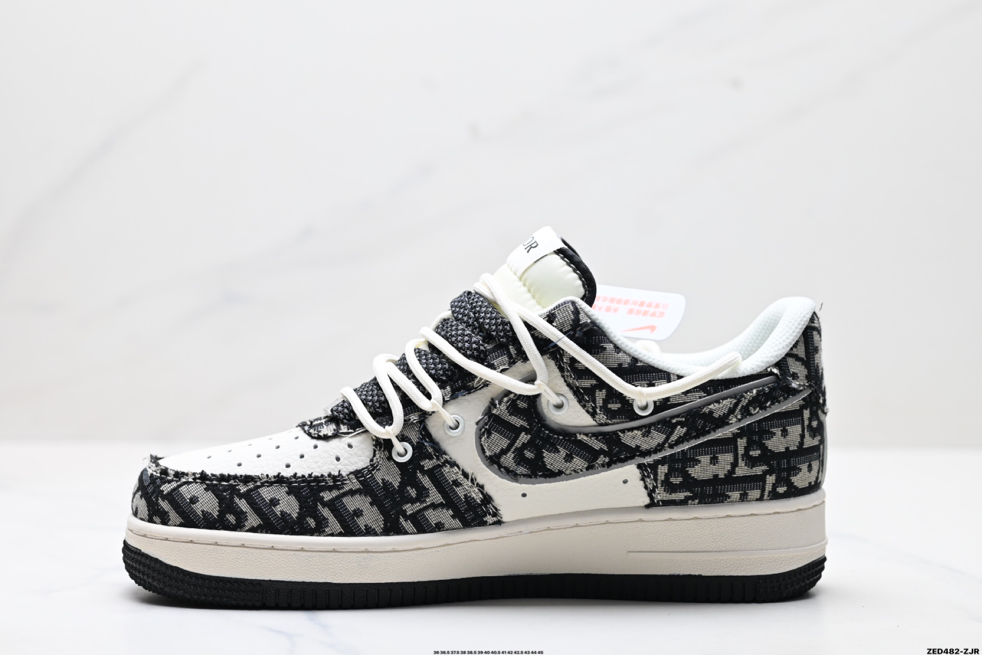 NIKE AIR FORCE 1‘07 LV8  SJ1198-106
