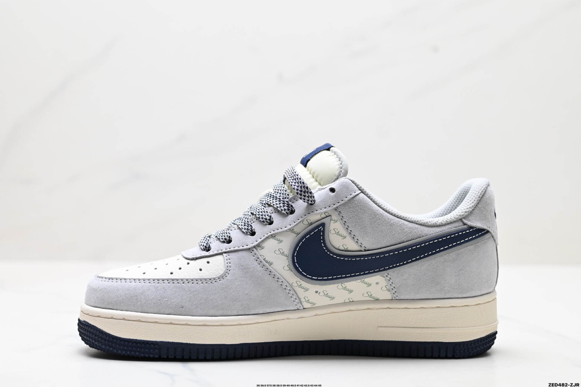NIKE AIR FORCE 1‘07 LV8  XZ3318-088