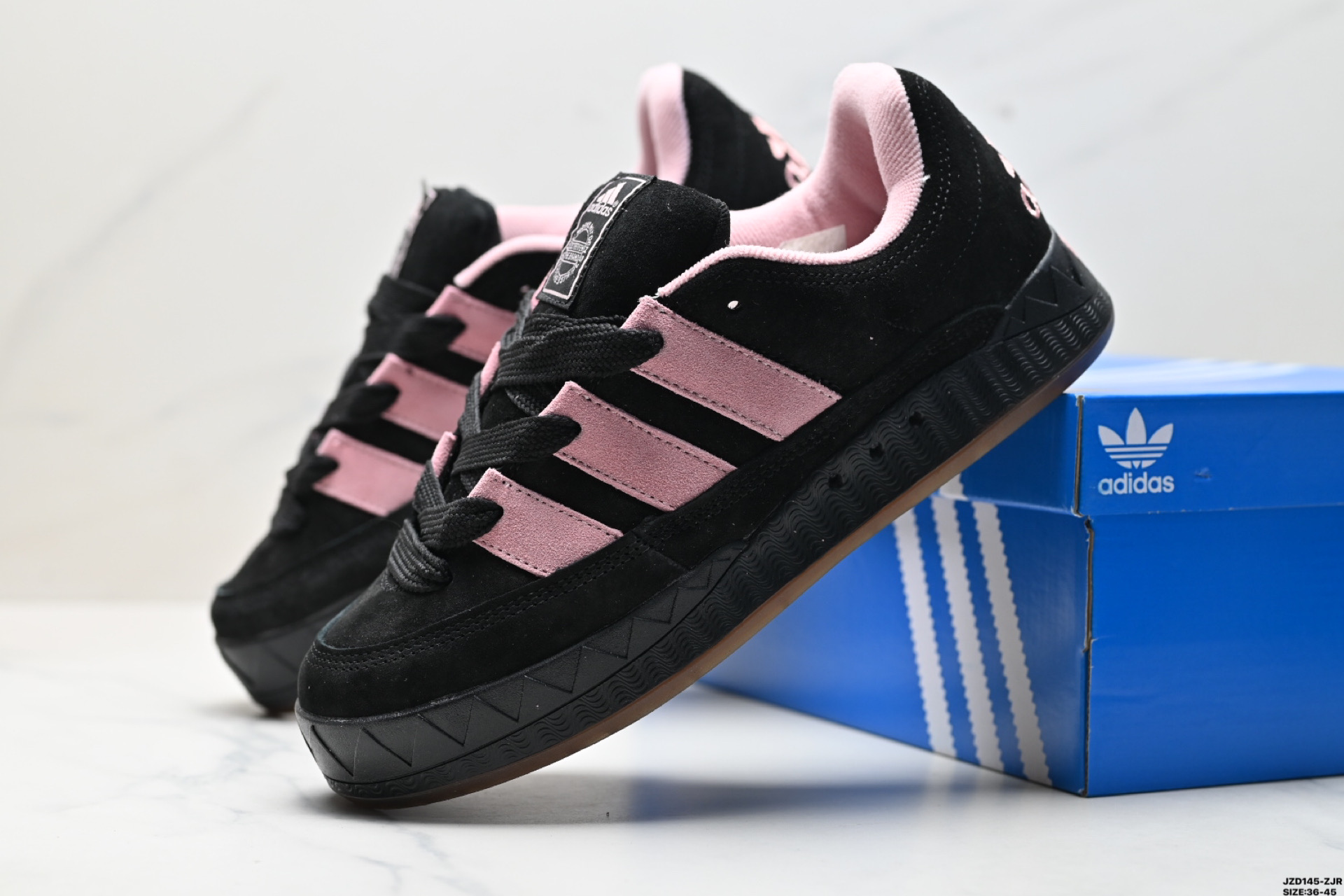 Adidas Adimatic Low 马蒂奇系列低帮 复古鲨鱼面包鞋运动休闲滑板板鞋