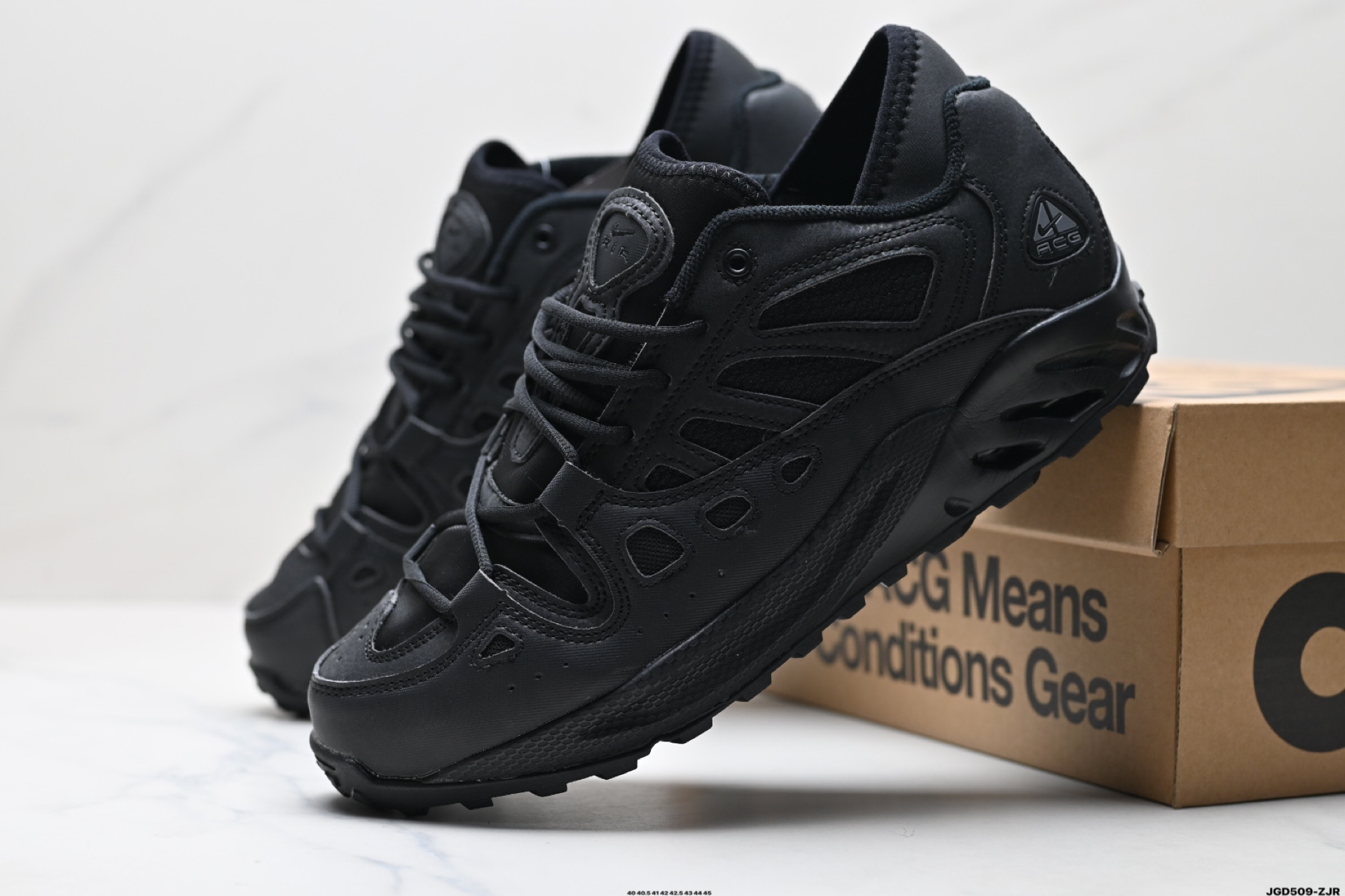 NK ACG Mountain Fly 2 Low 户外登山系列越跑高帮休闲运动徒步鞋