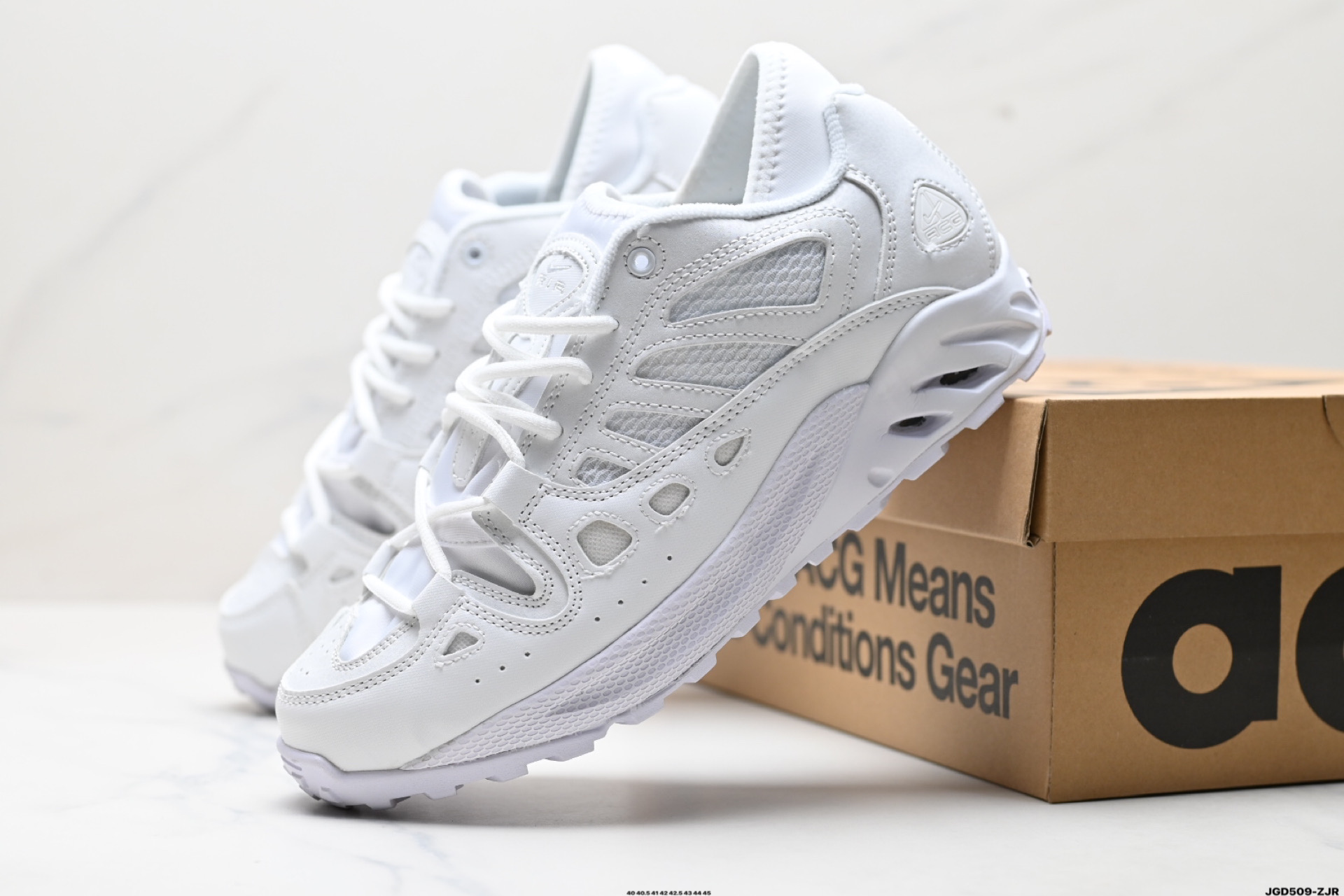 NK ACG Mountain Fly 2 Low 户外登山系列越跑高帮休闲运动徒步鞋