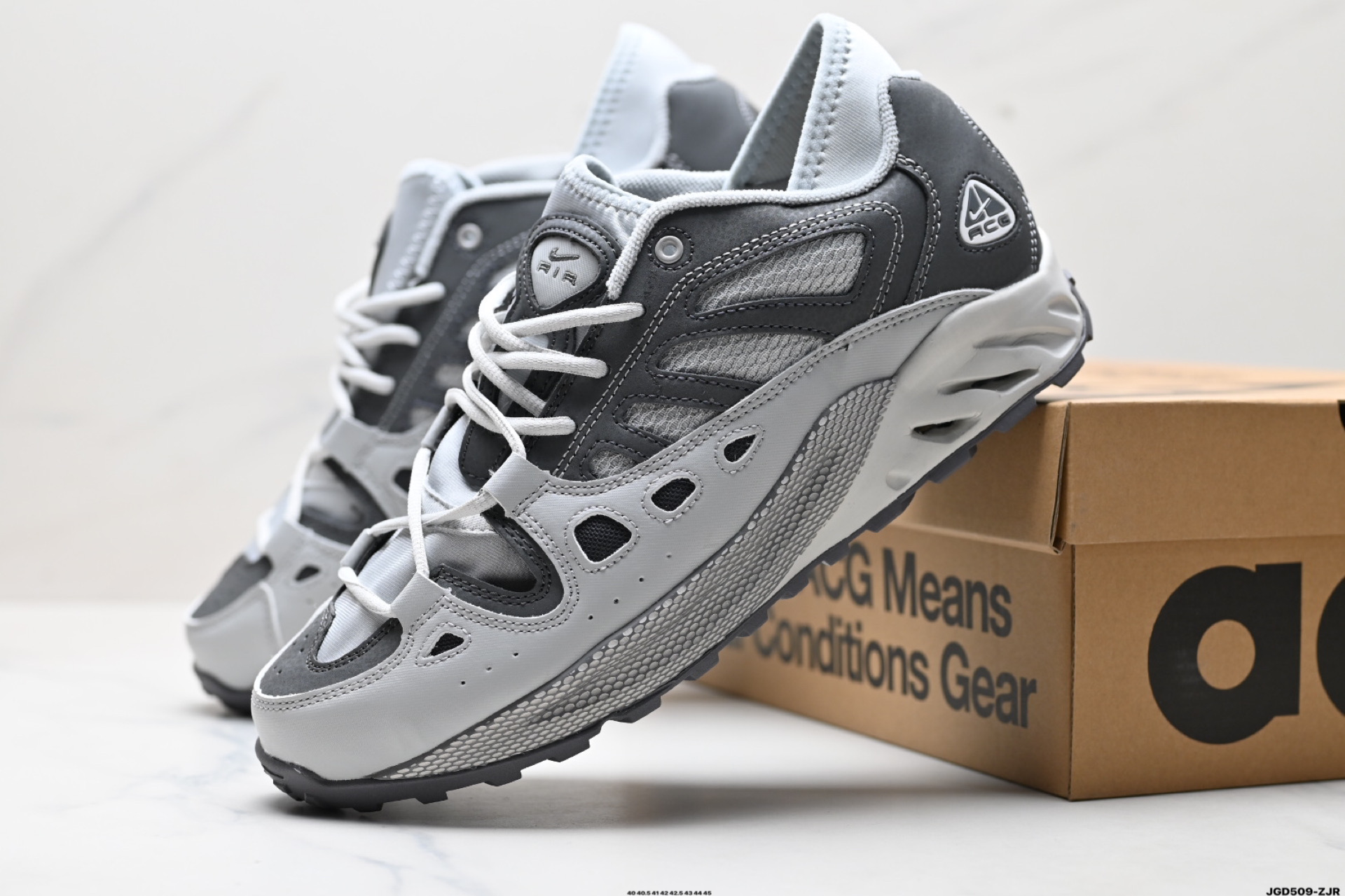 NK ACG Mountain Fly 2 Low 户外登山系列越跑高帮休闲运动徒步鞋